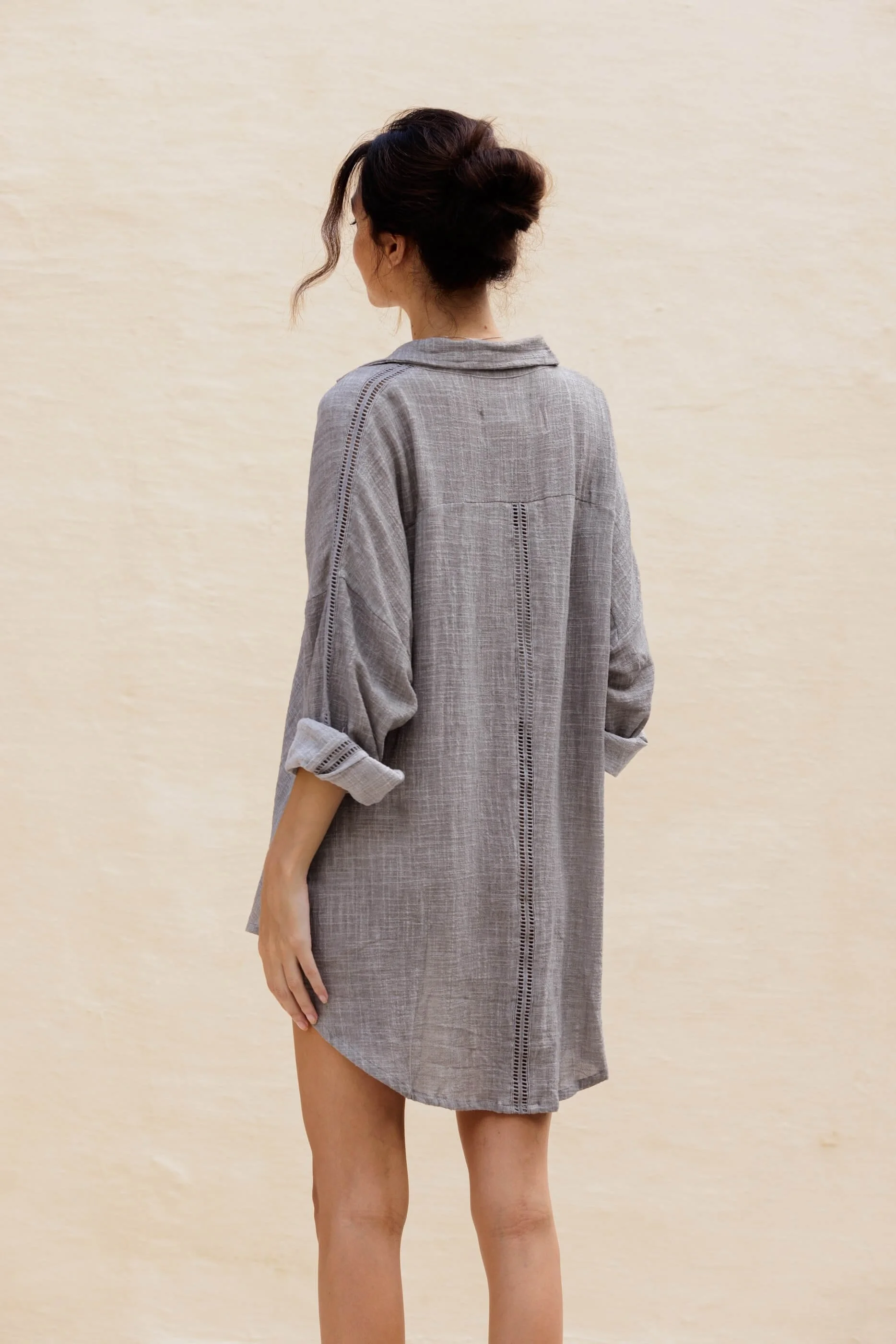 nousa-concept-womens-lolita-shirt-cotton-gauze-ocean-stone-grey-green-back.jpg