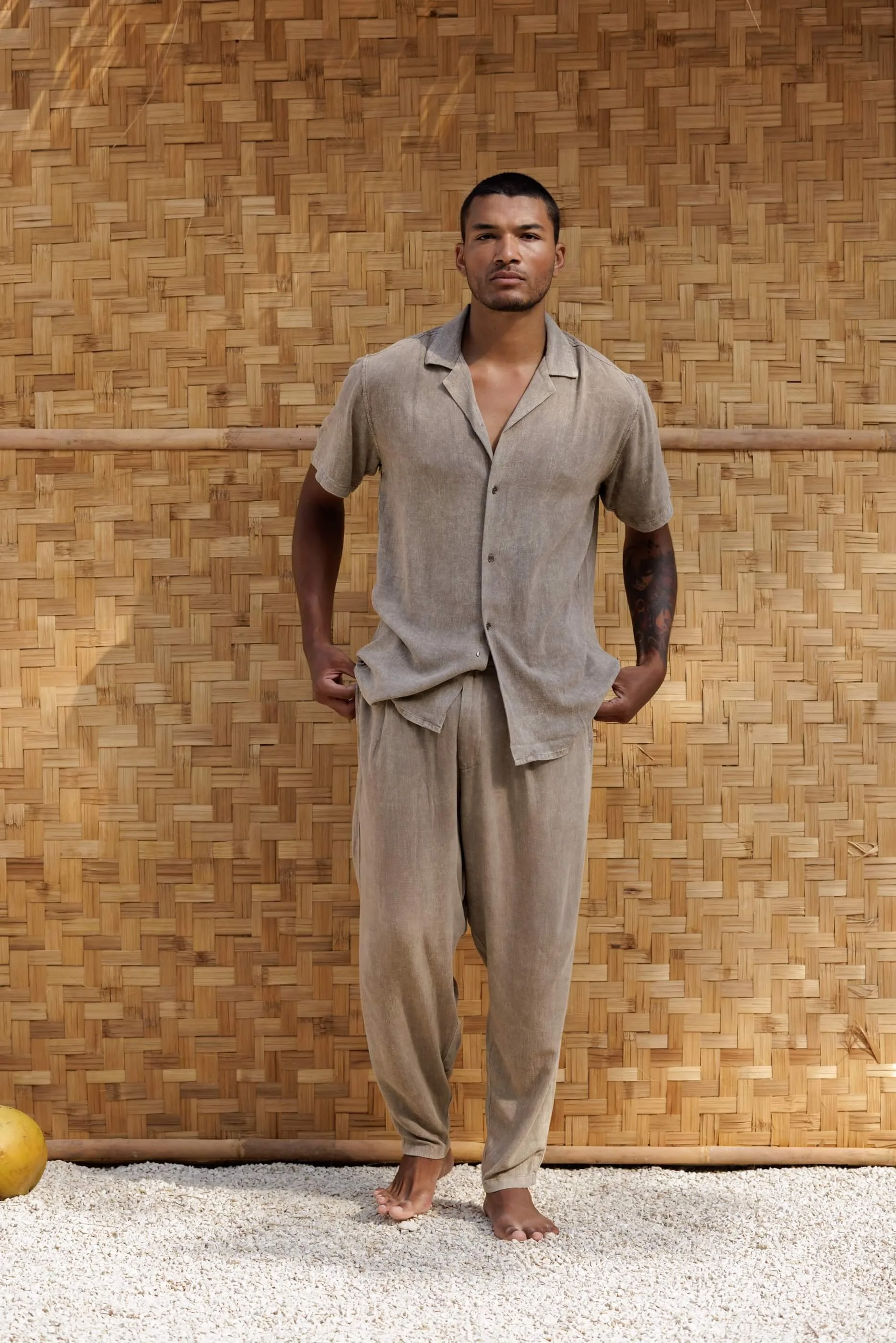 nousa-concept-mens-codolar-trousers-linen-viscose-ocean-stone-green-grey-outfit-front.jpg