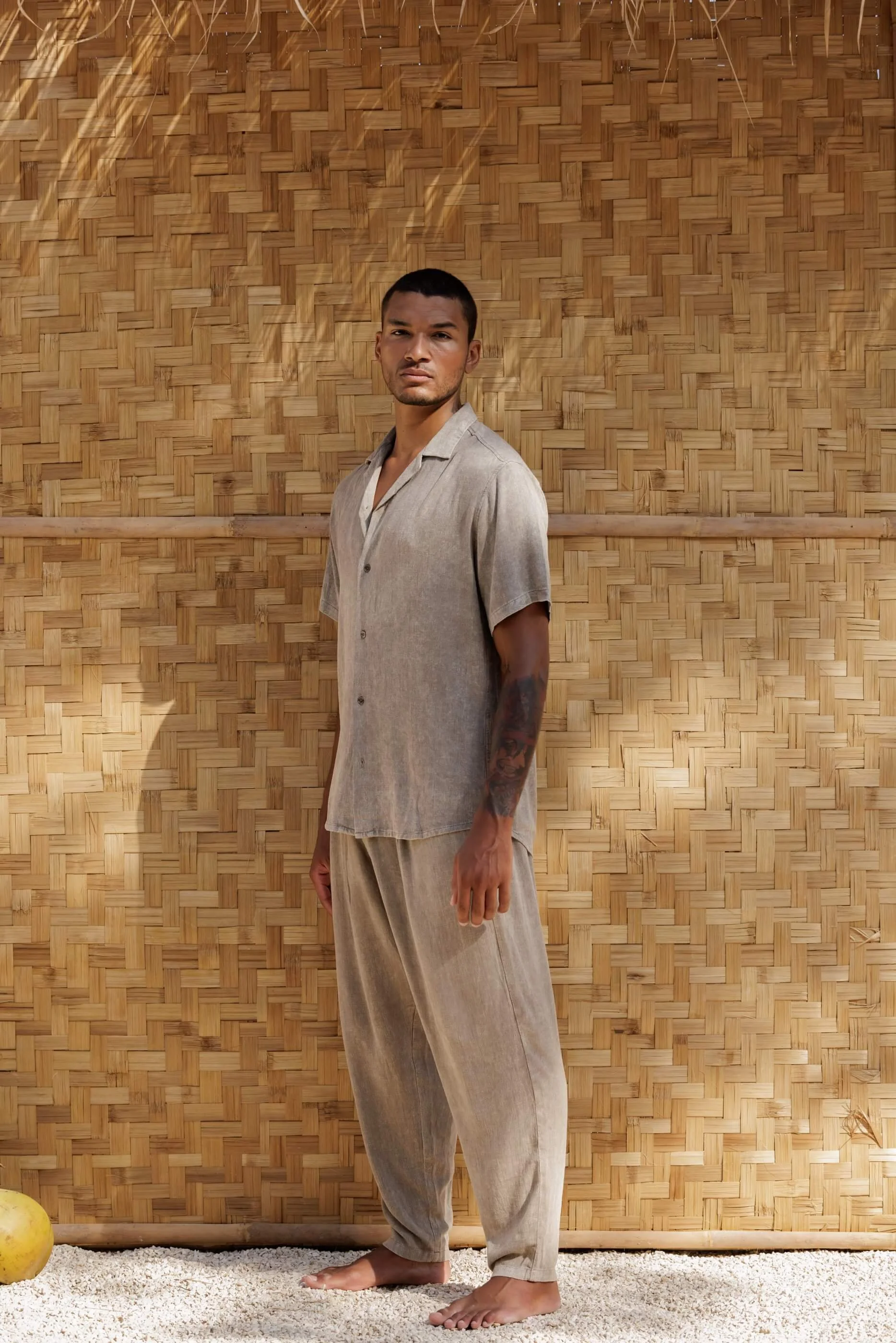 nousa-concept-mens-codolar-trousers-linen-viscose-ocean-stone-green-grey-outfit-side.jpg