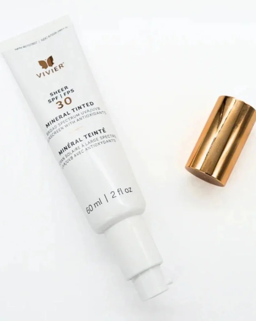 WCC-SHOP-SHEER-SPF-30-Mineral-Tinted-VIVIER-bottle.jpg