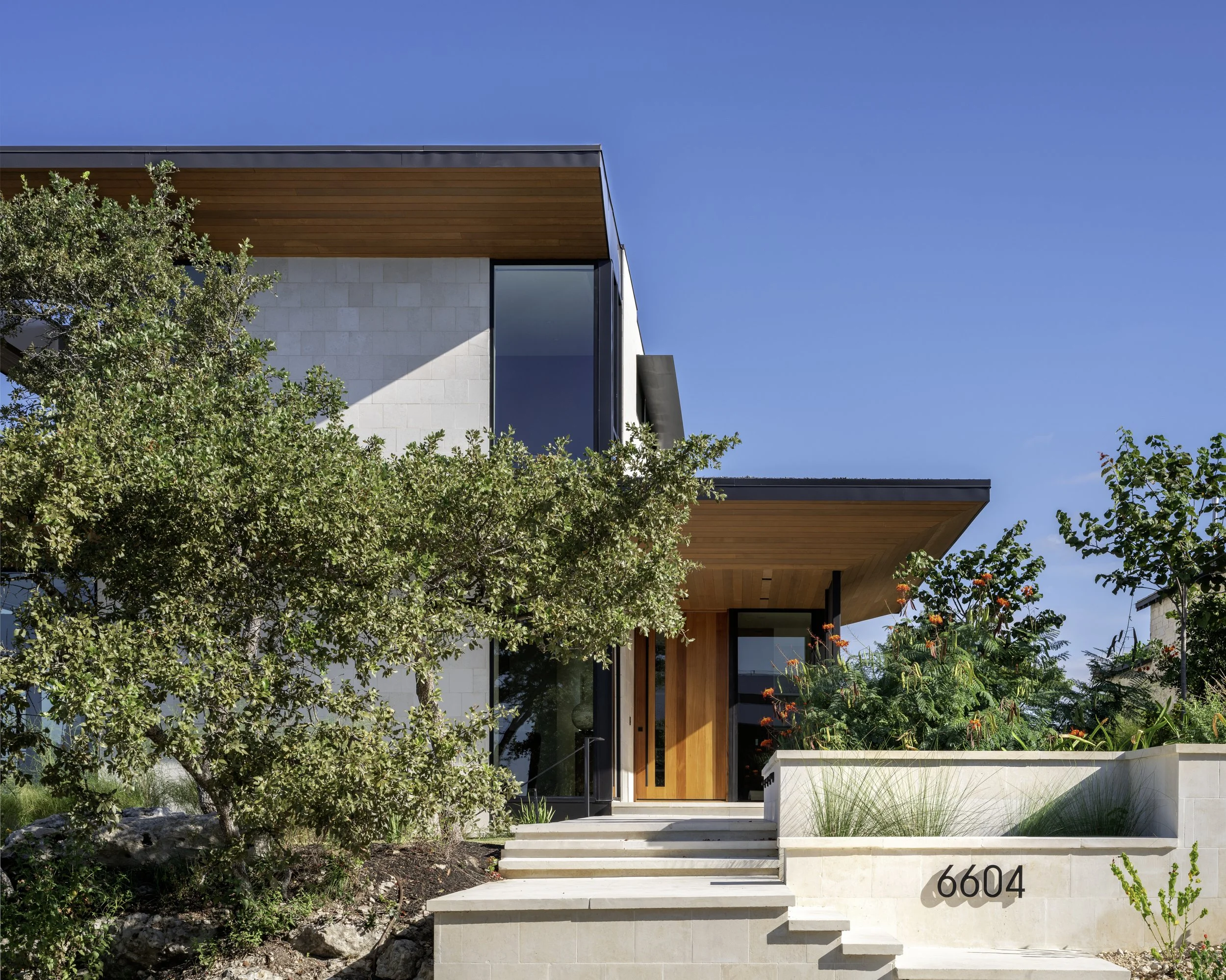 Courtyard — Soledad Builders