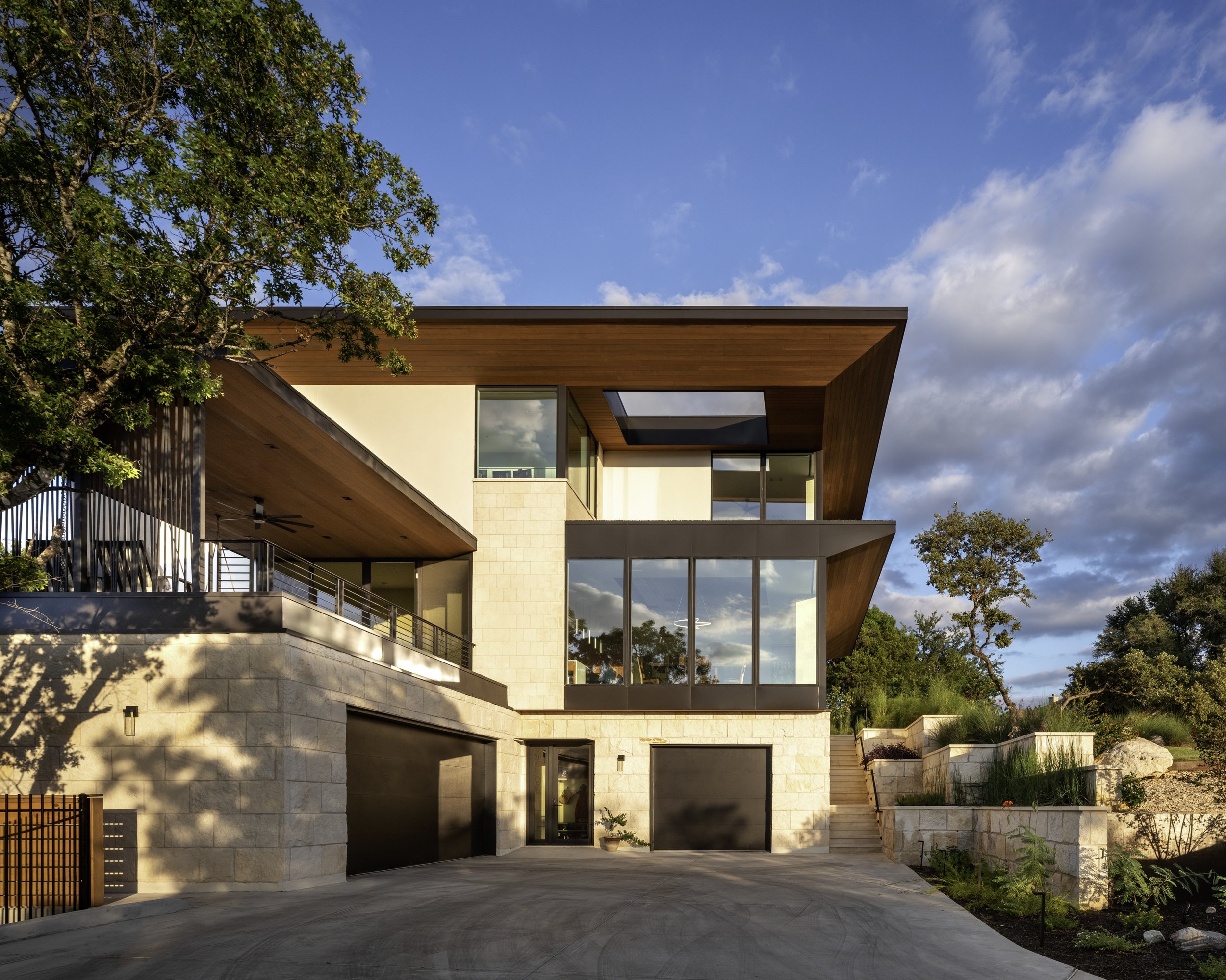 Courtyard — Soledad Builders