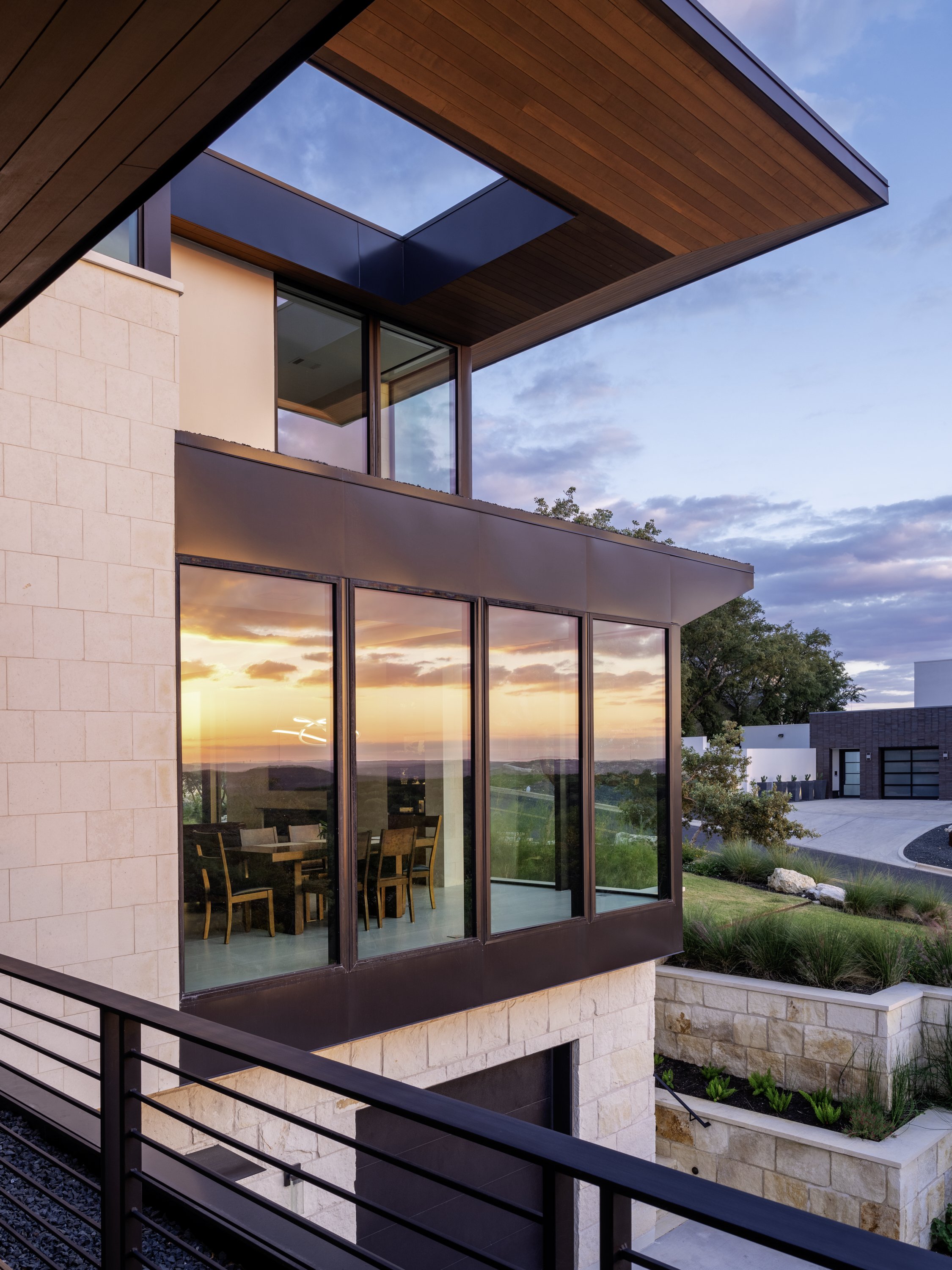 Courtyard — Soledad Builders