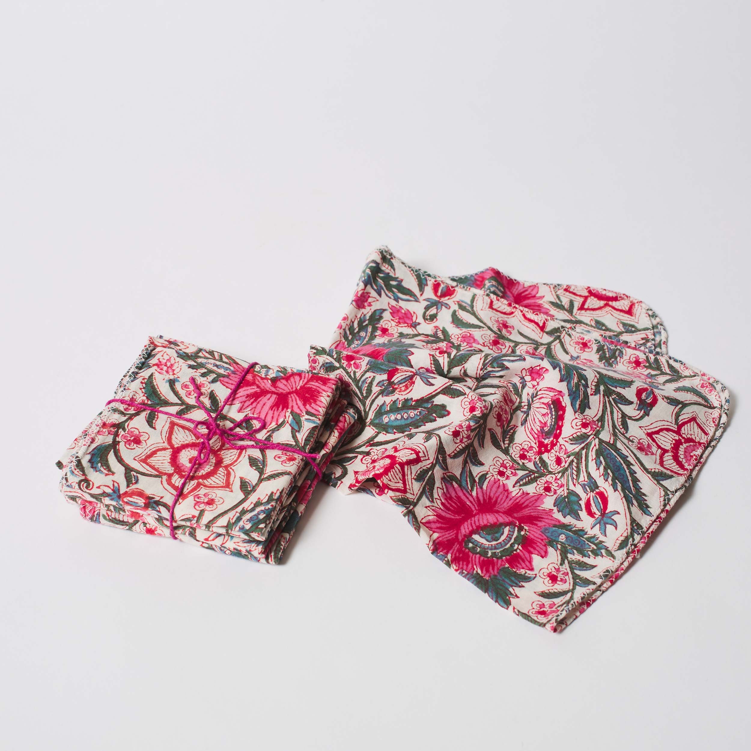 Serviettes de table en tissu – Fleurs et Papillons – Rose et Vert - Tout  simplement Fred