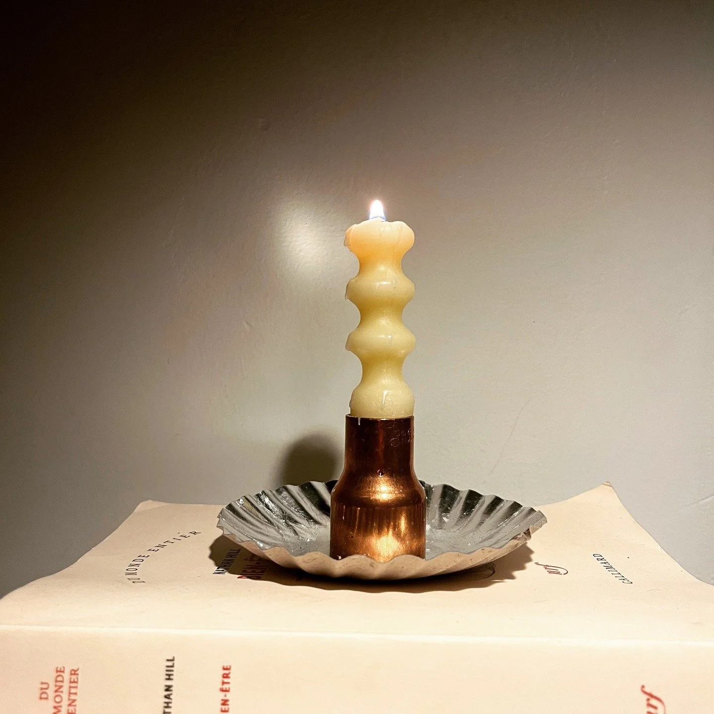 une heure en plus qui raccourcit le jour ...