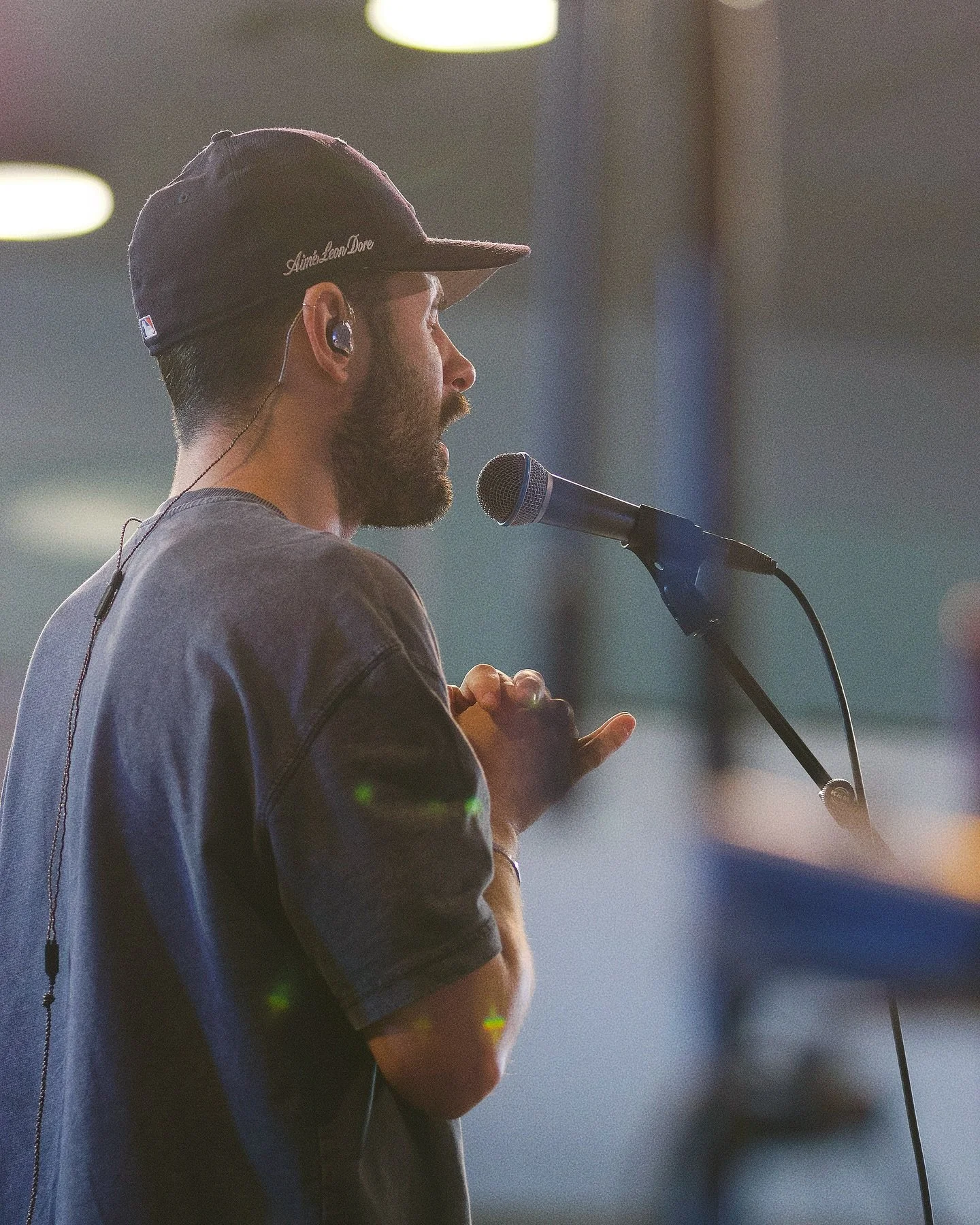 Nous sommes libres par le sang de l&rsquo;agneau 🔥

Merci &agrave; Aaron, Ben et Jenna qui ont &eacute;t&eacute; avec nous ce dernier dimanche et qui ont d&eacute;vers&eacute;s leur portion au milieu de nous❤️

Dimanche 28 septembre 2025