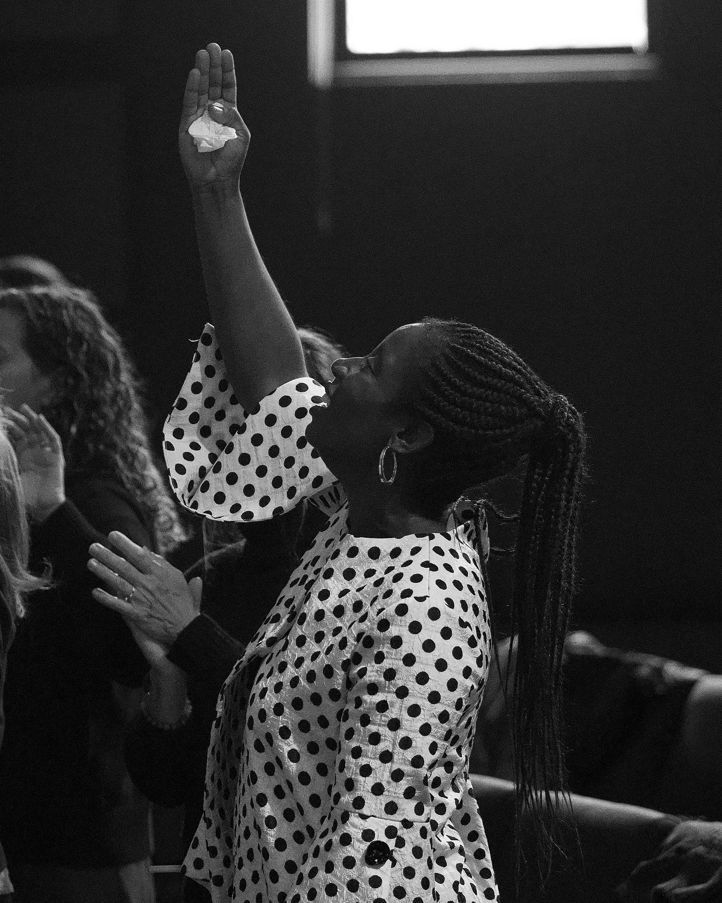 &laquo; Il a pris nos p&eacute;ch&eacute;s sur lui et les a port&eacute;s dans son corps, sur la croix, afin qu&rsquo;&eacute;tant morts pour le p&eacute;ch&eacute;, nous menions une vie juste. Oui, c&rsquo;est par ses blessures que vous avez &eacute