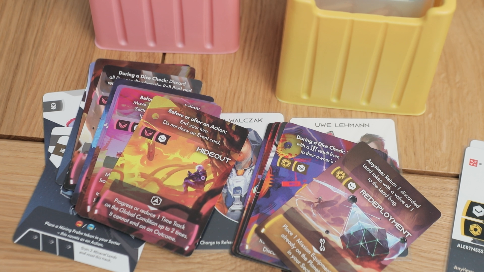 Pick what explorers for each section, as well as cards… and equipment… and your lander… and its modifications!