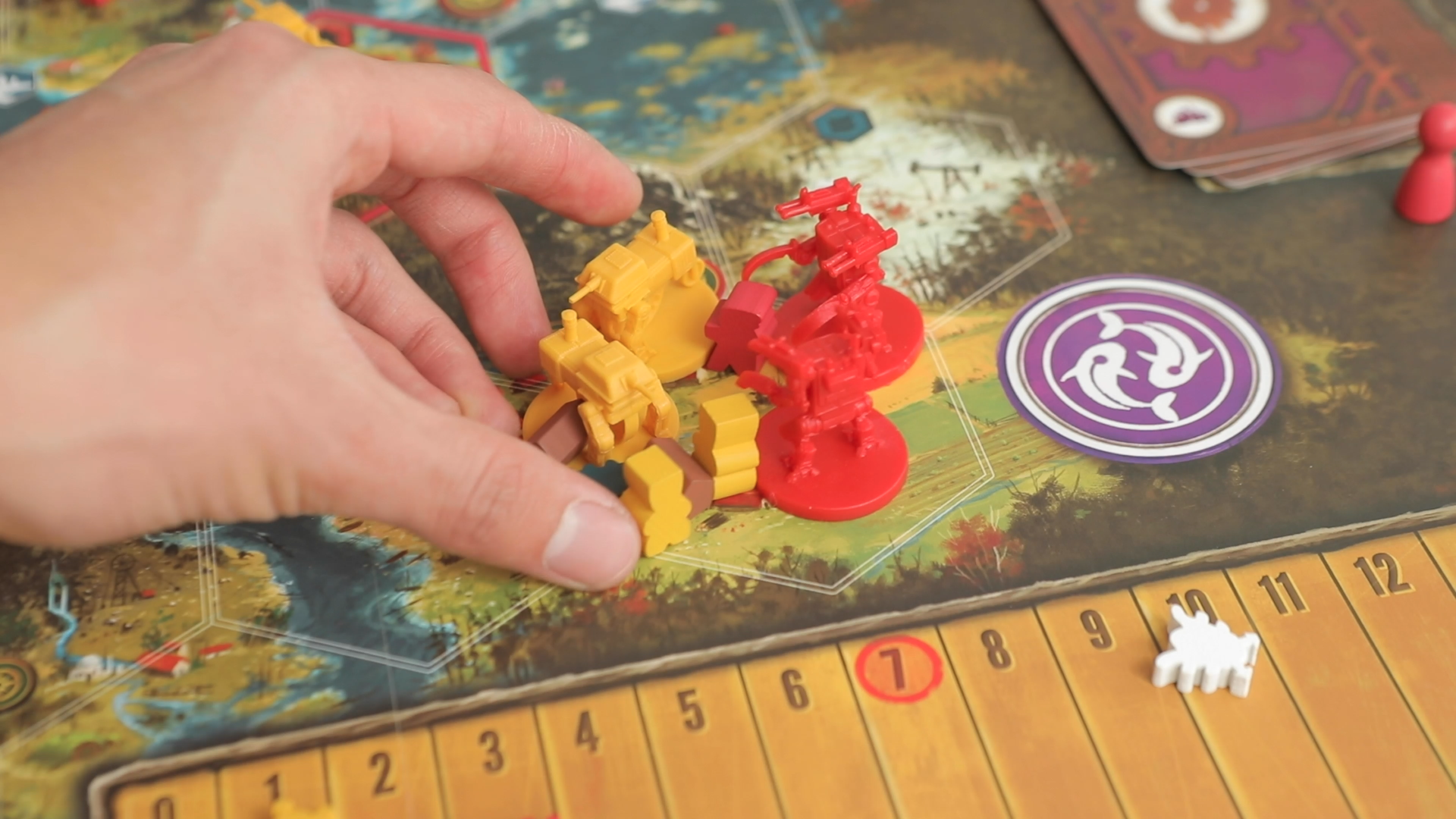 Pivotal fights to gain territory and victory stars.