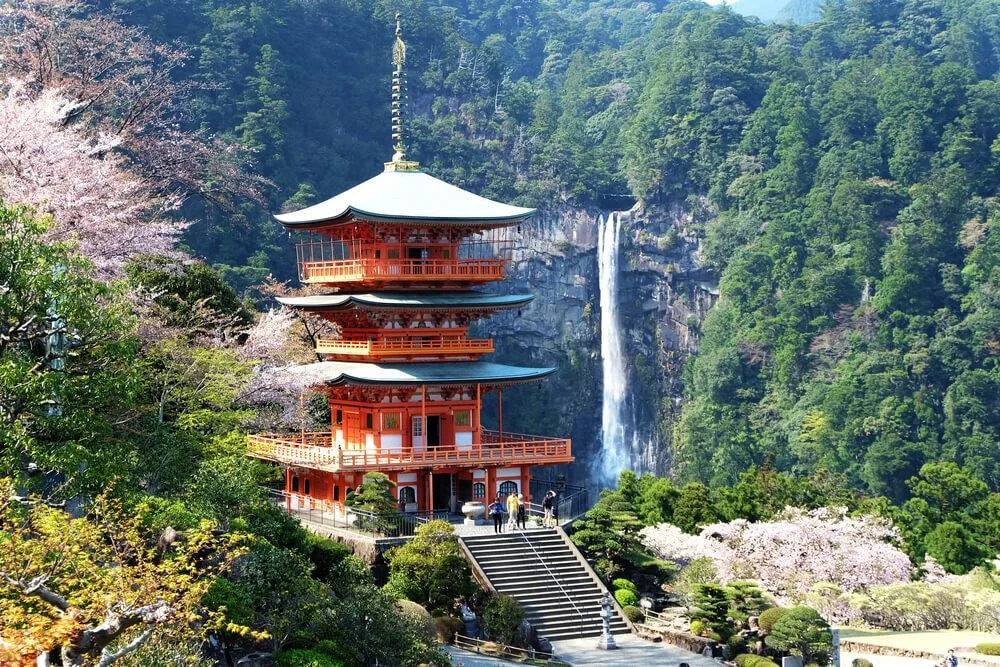 nachi-taisha-kumano-kodo.jpg