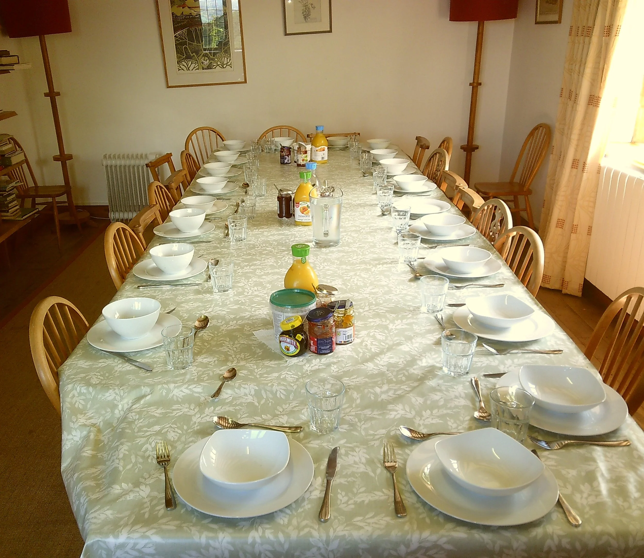 a beautiful brunch table.jpg