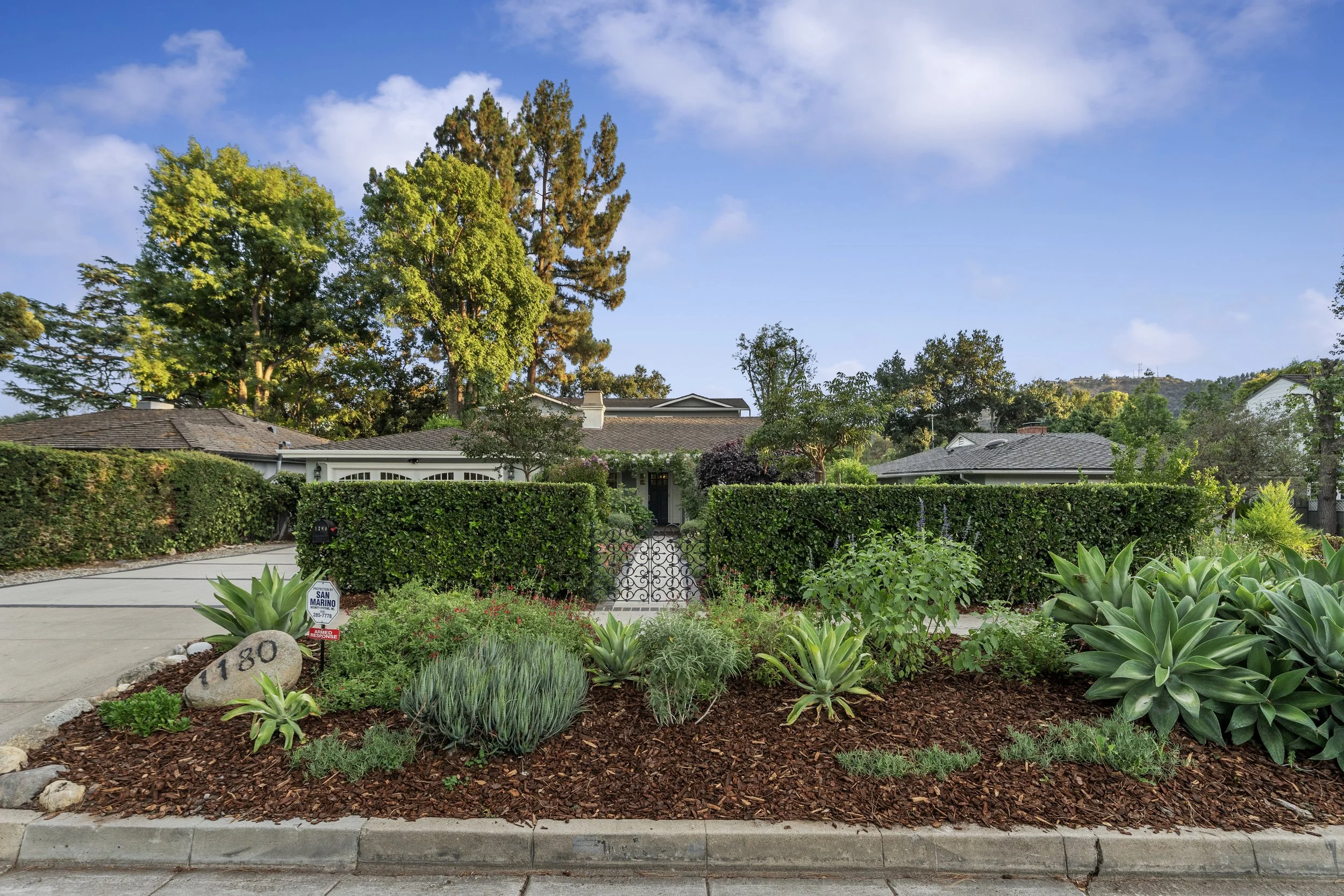 1180 Laurel Street | Pasadena, 91103 (SOLD COE - 9/11/25)