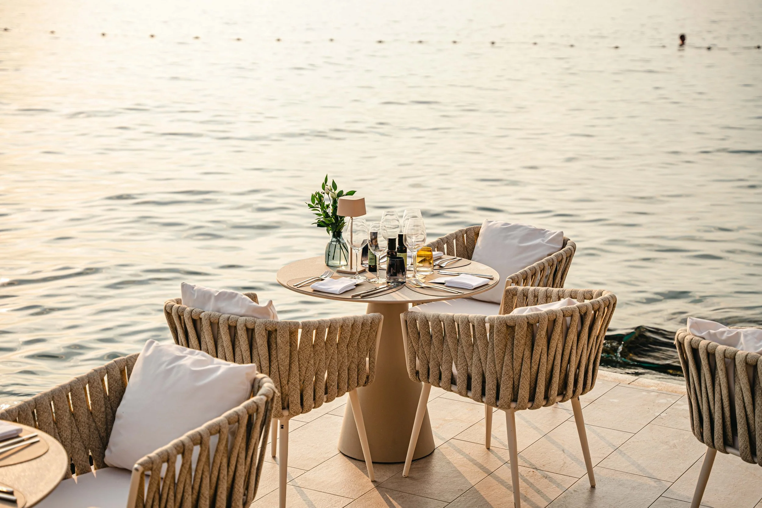 STUDIO11 - 7 Seas - AWGN-10.jpg