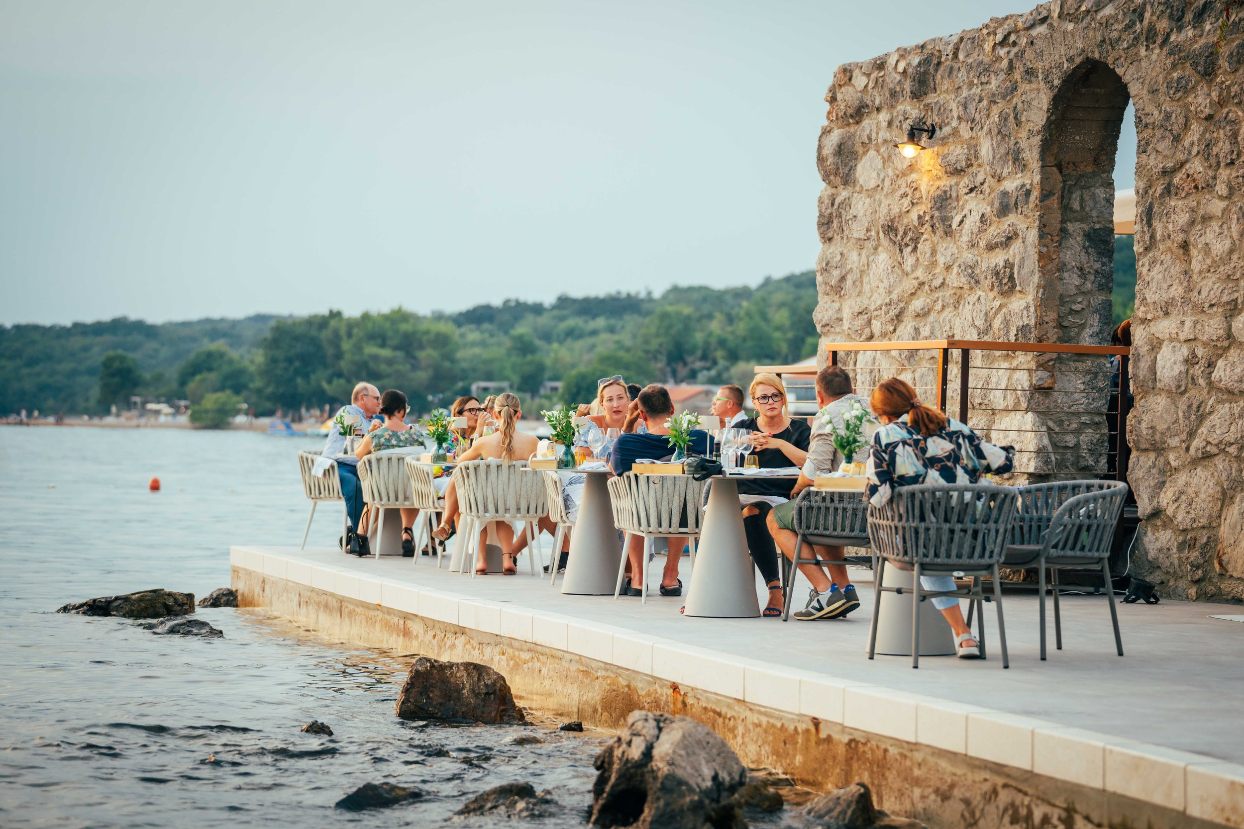 STUDIO11 - 7 Seas - AWGN-64.jpg