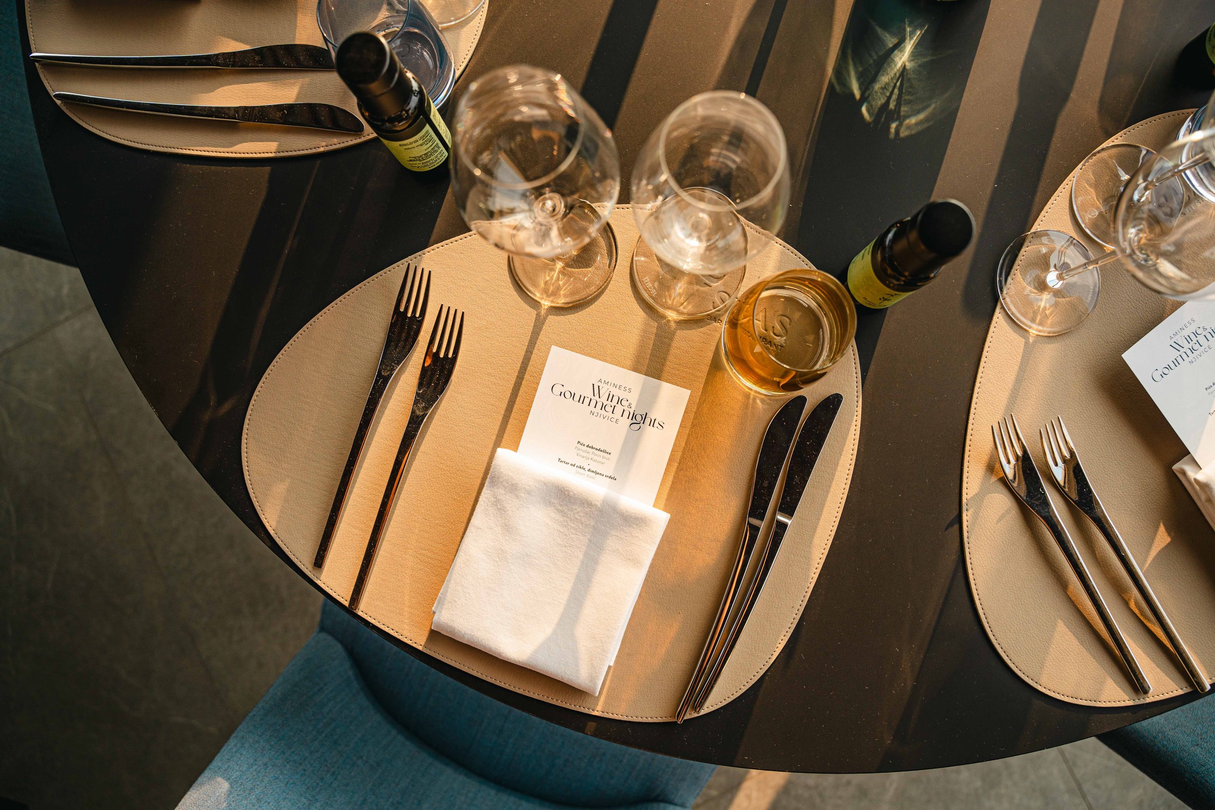 STUDIO11 - 7 Seas - AWGN-5.jpg