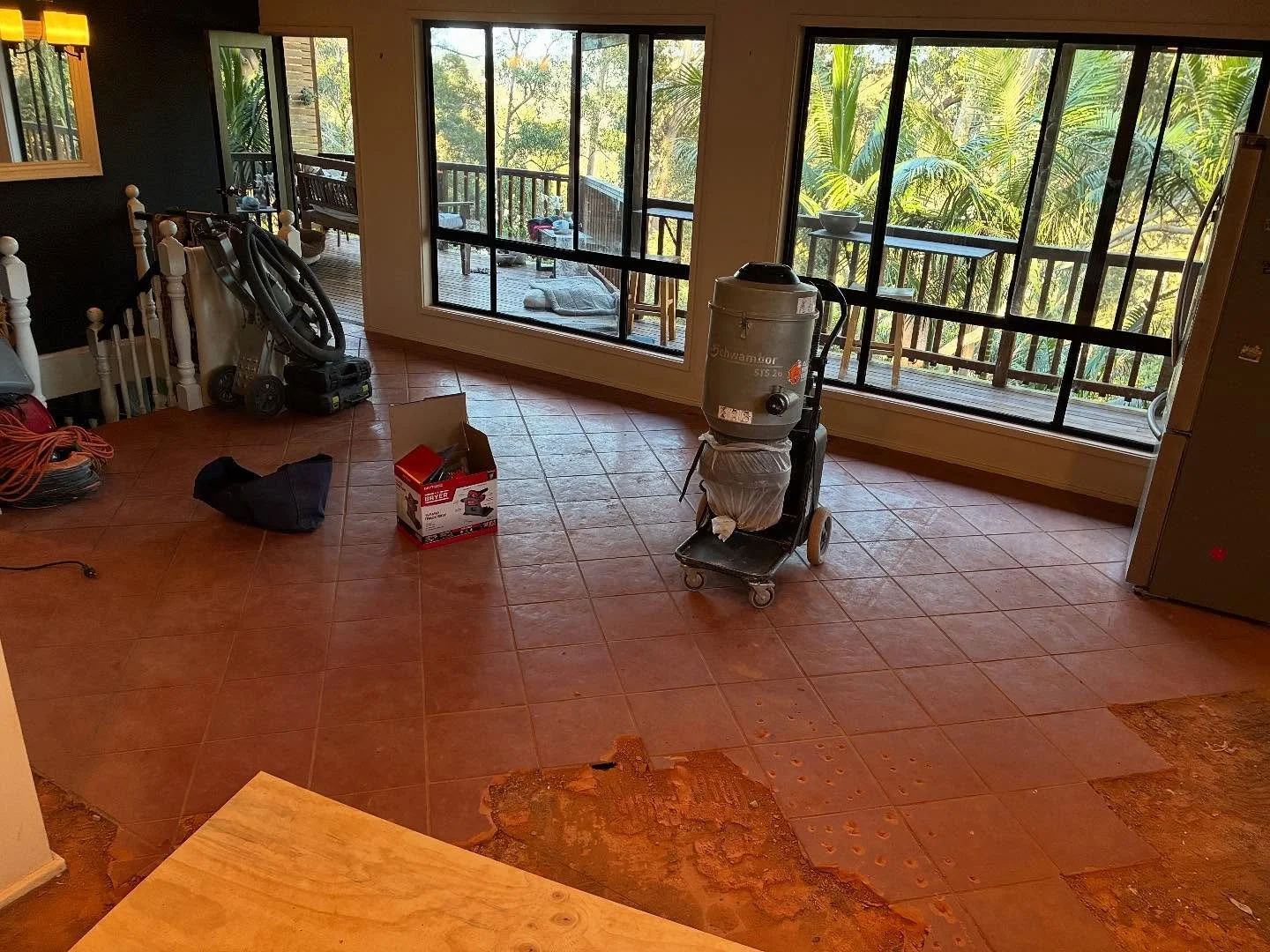 An unexpected turn of events at this tile remove in North Avoca, it went from a simple 47m2 of terracotta tile removal to a full strip out of the tile and yellow tongue to make way for a new flooring system.