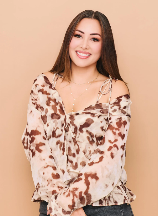 Danielle lash artist,owner of Crush Parlor, and Beautiful Brows and Lashes educator.