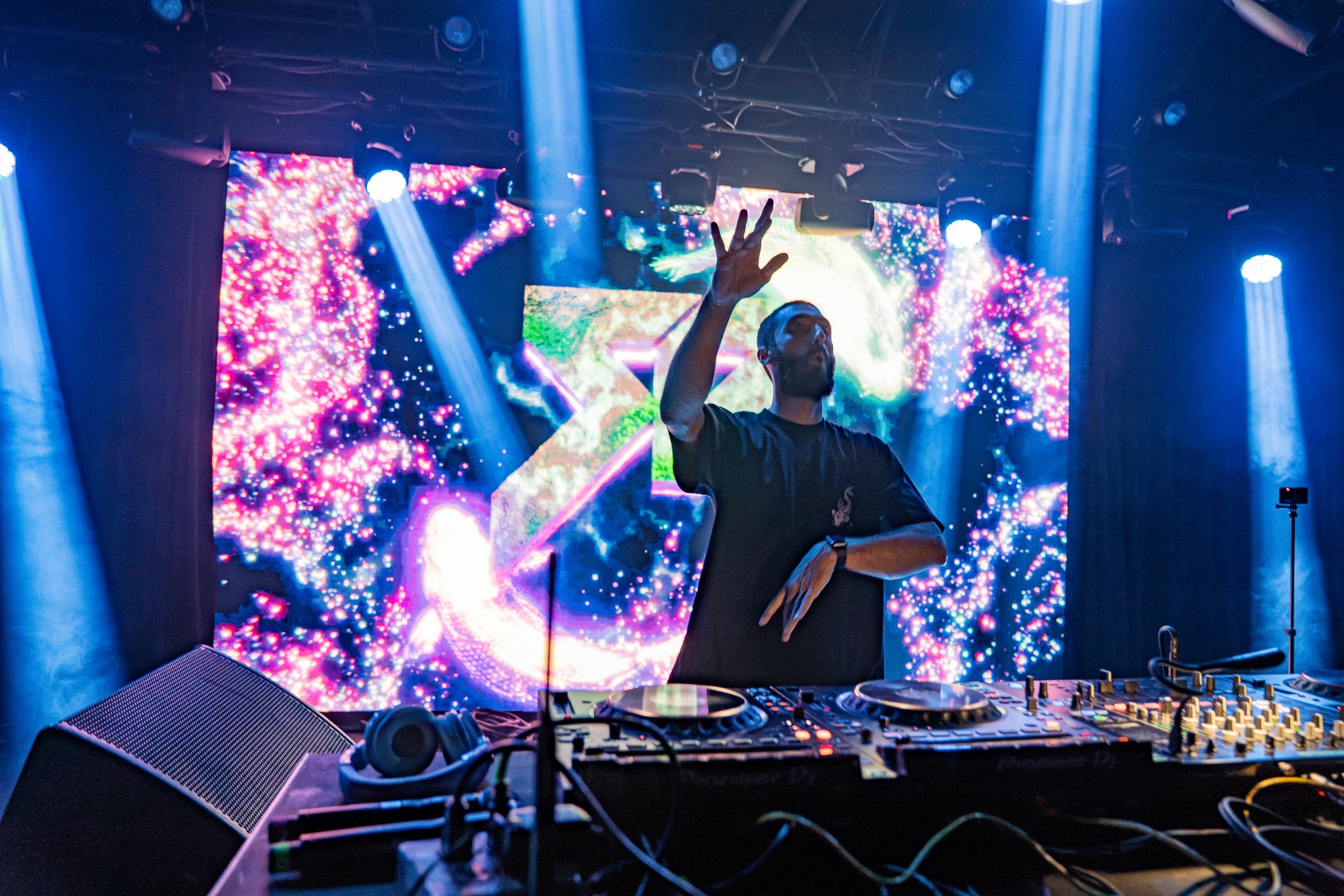 SURREAL @FOCKEDMEDIA - BIG GIGANTIC-05.jpg