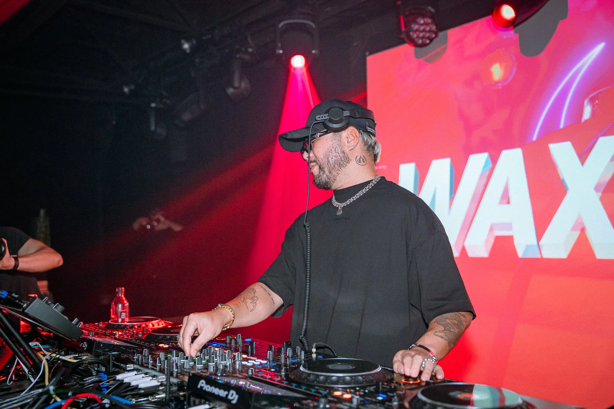 WAX MOTIF (2-14-2026) - PHOTOS BY BRAM DOWNS - FOCKED.NET-66.jpg