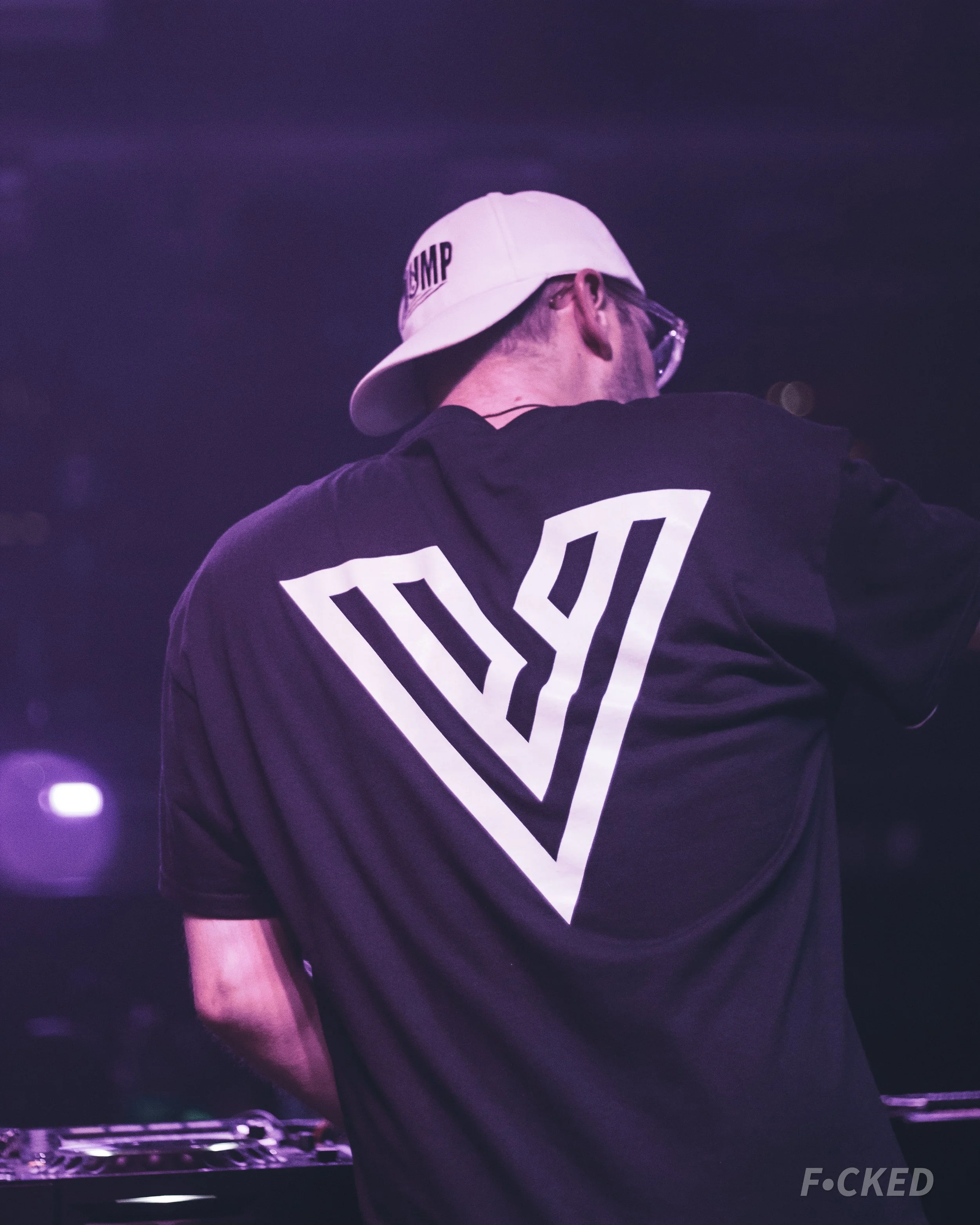 auzomatik b2b controlled chaos vertical-08.jpg