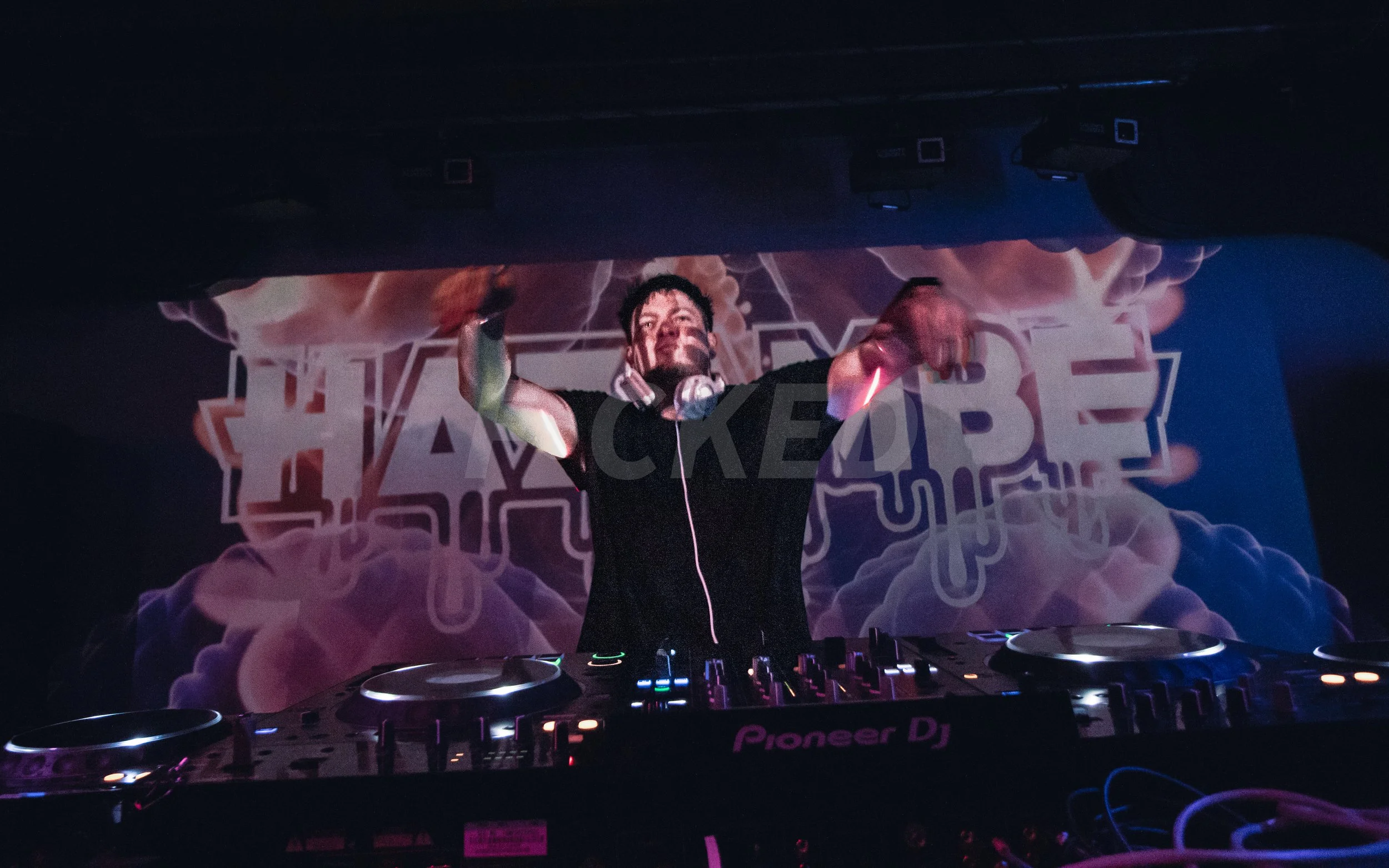 THUMP Heatwave - Hazambe - Focked.net-13.jpg