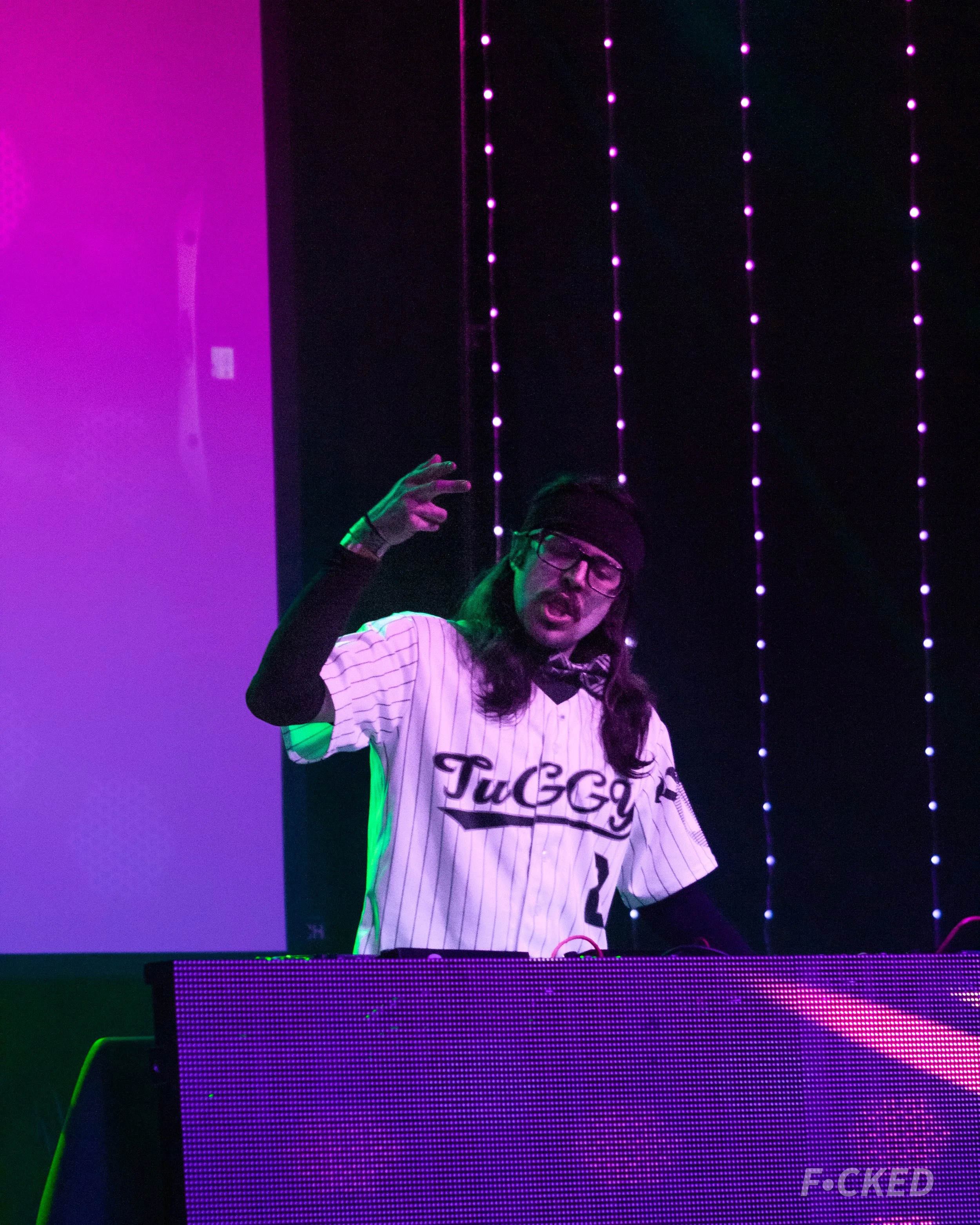 tuggy-03.jpg