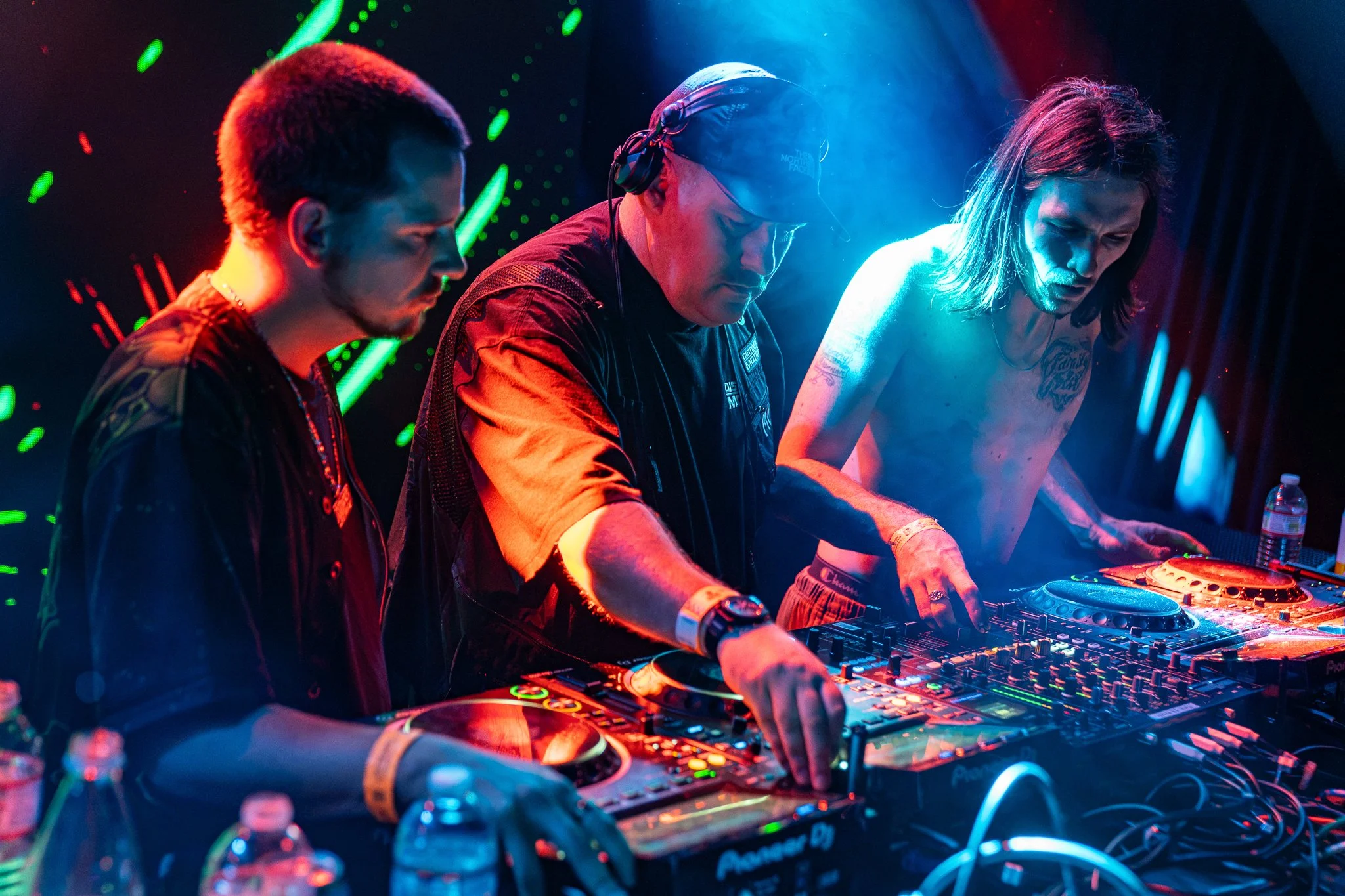 EZB B2B DM @FOCKEDMEDIA-04.jpg