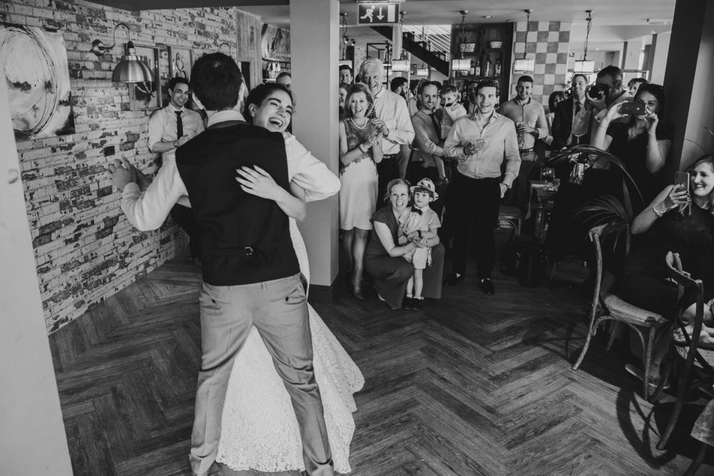 Brighton-Bandstand-Wedding-Photography-CJ-eva-photography_00057-1024x683.jpg