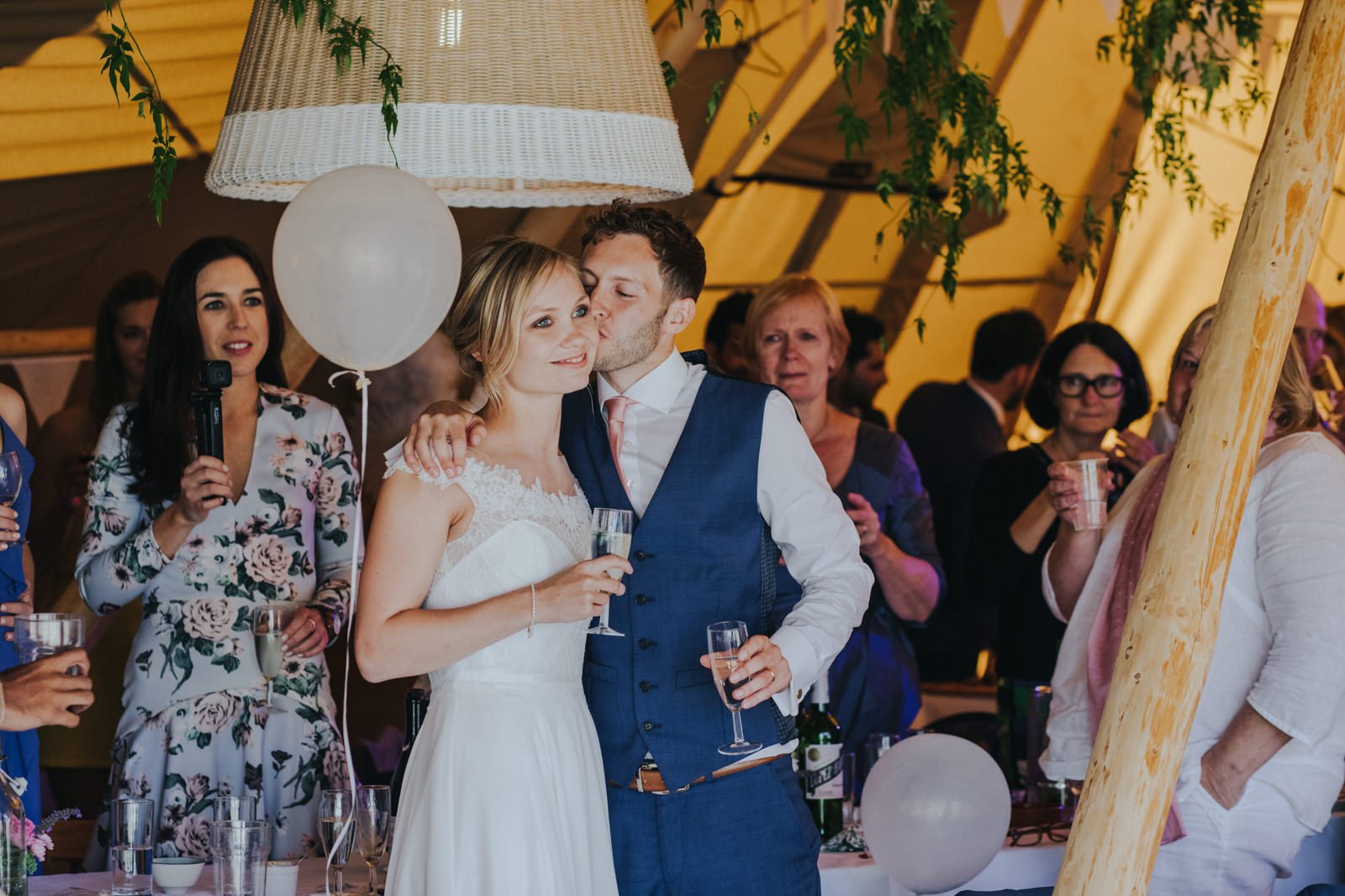 Oxfordshire_Tipi_Wedding_eva-photography_0081.jpg