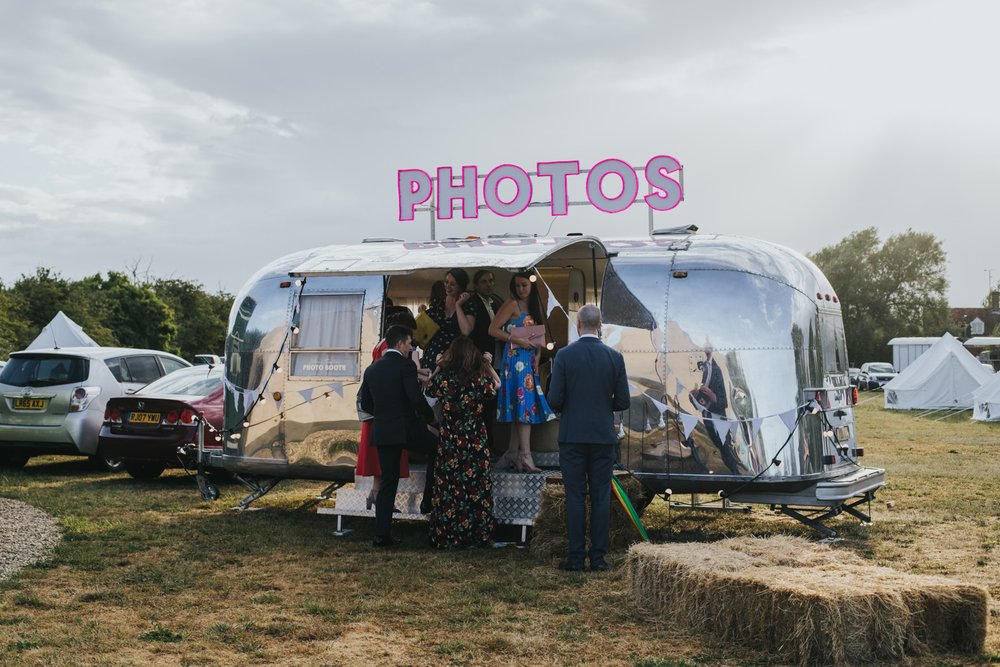 Oxfordshire_Tipi_Wedding_eva-photography_0099.jpg