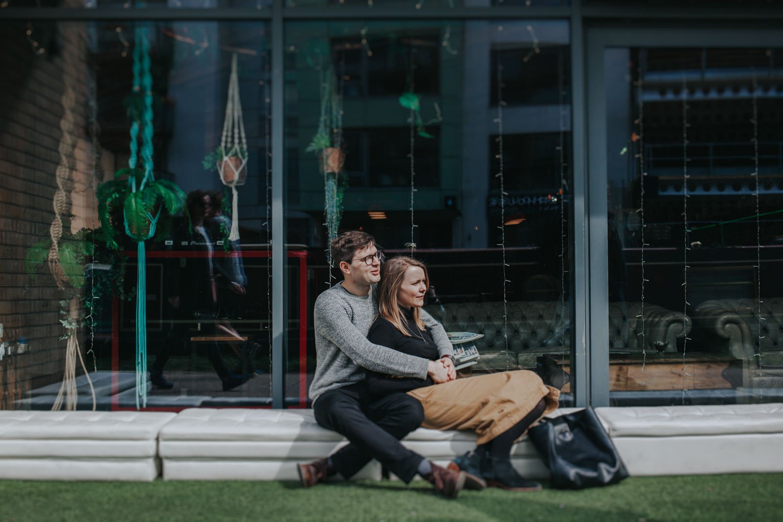 Broadway_Market_Hackney_engagement_shoot_eva-photography_00008.jpg