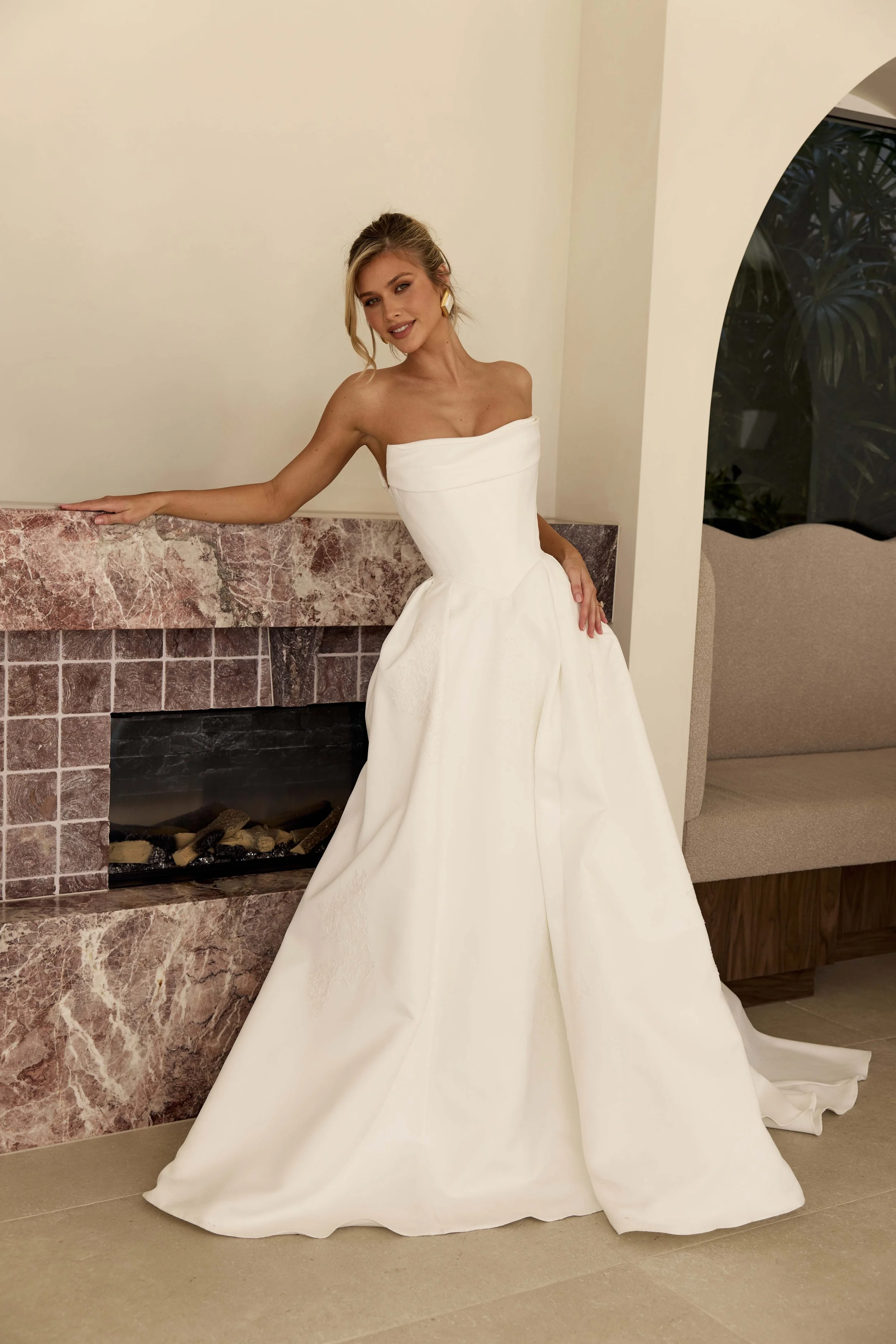 Monroe - NEW ARRIVAL
