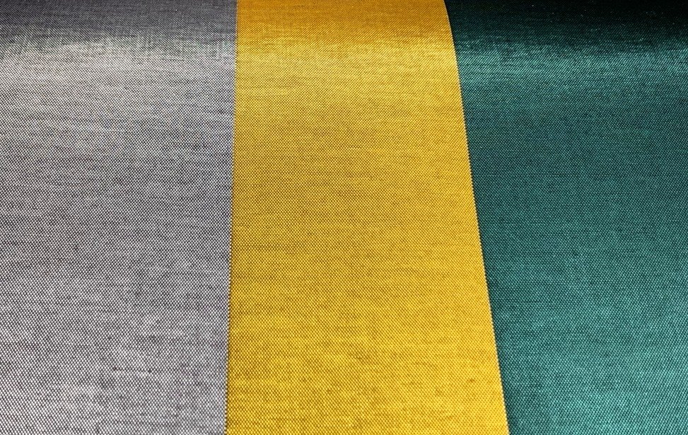 COLIBRI | Colibri is a canvas by Bamberger Kaliko from Germany made of premium fibers in a hed-looking design in 11 carefully selected shades.
