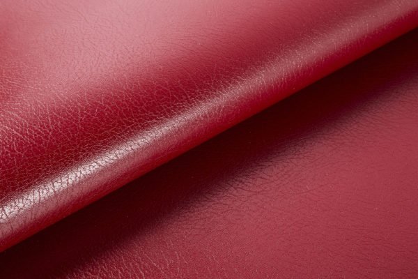 WINTAN | Wintan is an impressive leather material that consists of 85% recycled leather sections that are produced during the tanning process and visually, tactilely and olfactory strongly resemble the original.