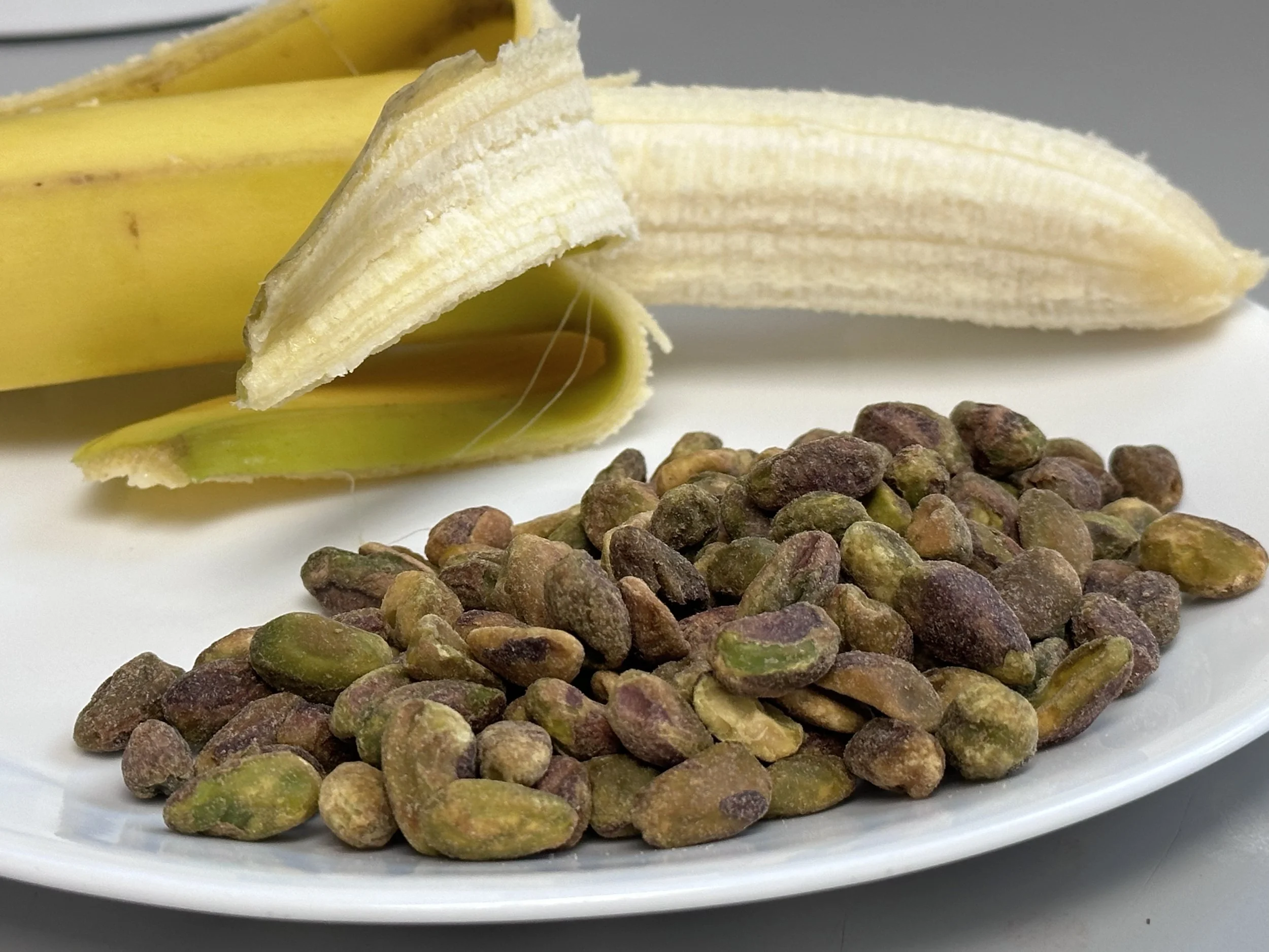 SNACK: Pistachios and Banana