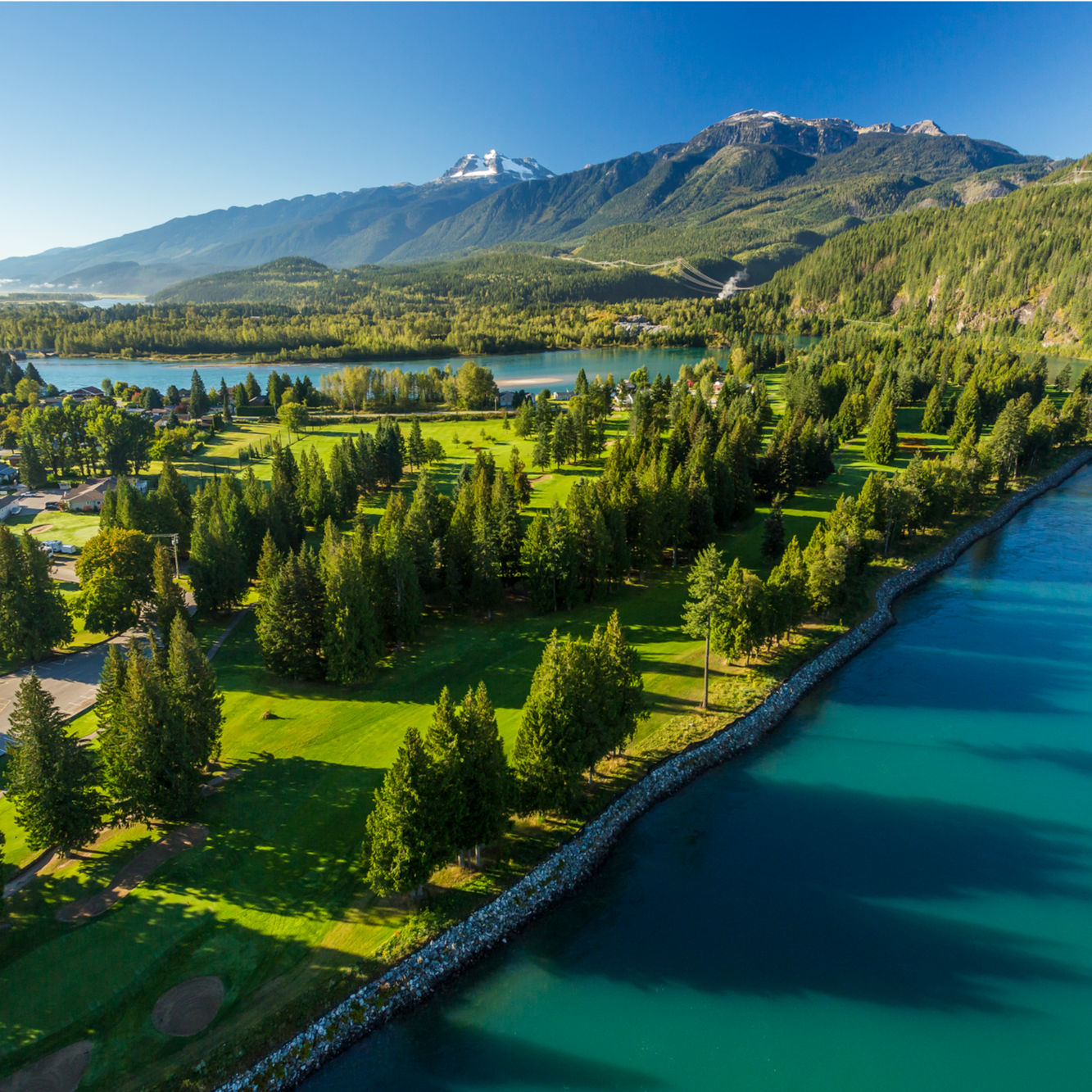 SUMMER VIBES ARE ROLLING STRAIGHT INTO SEPTEMBER.