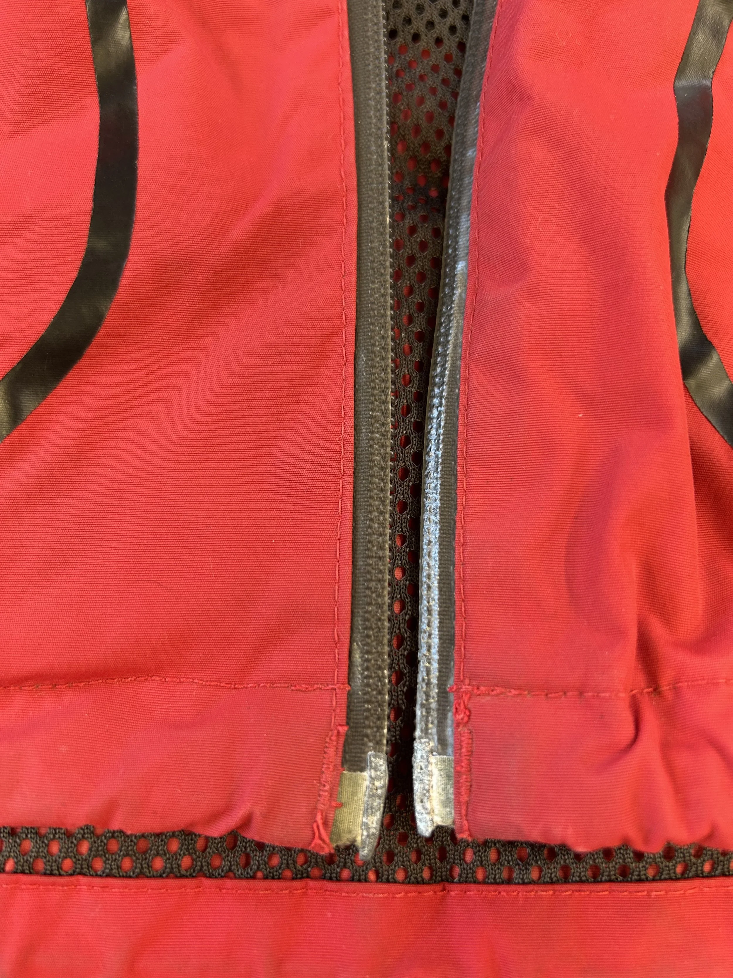 patagonia-zip-corrosion.jpeg