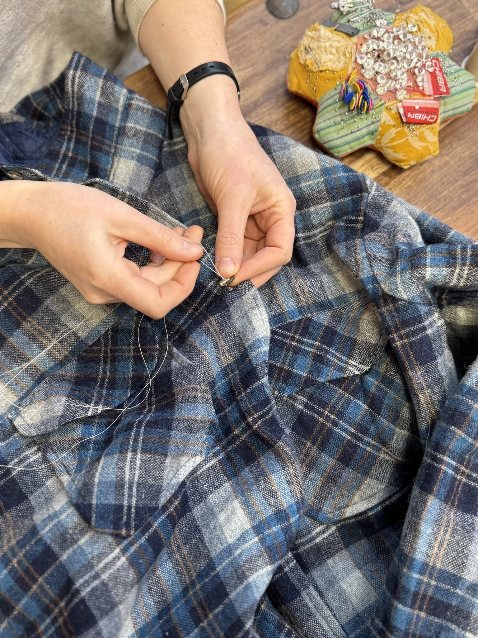 Hand sewing class.jpg