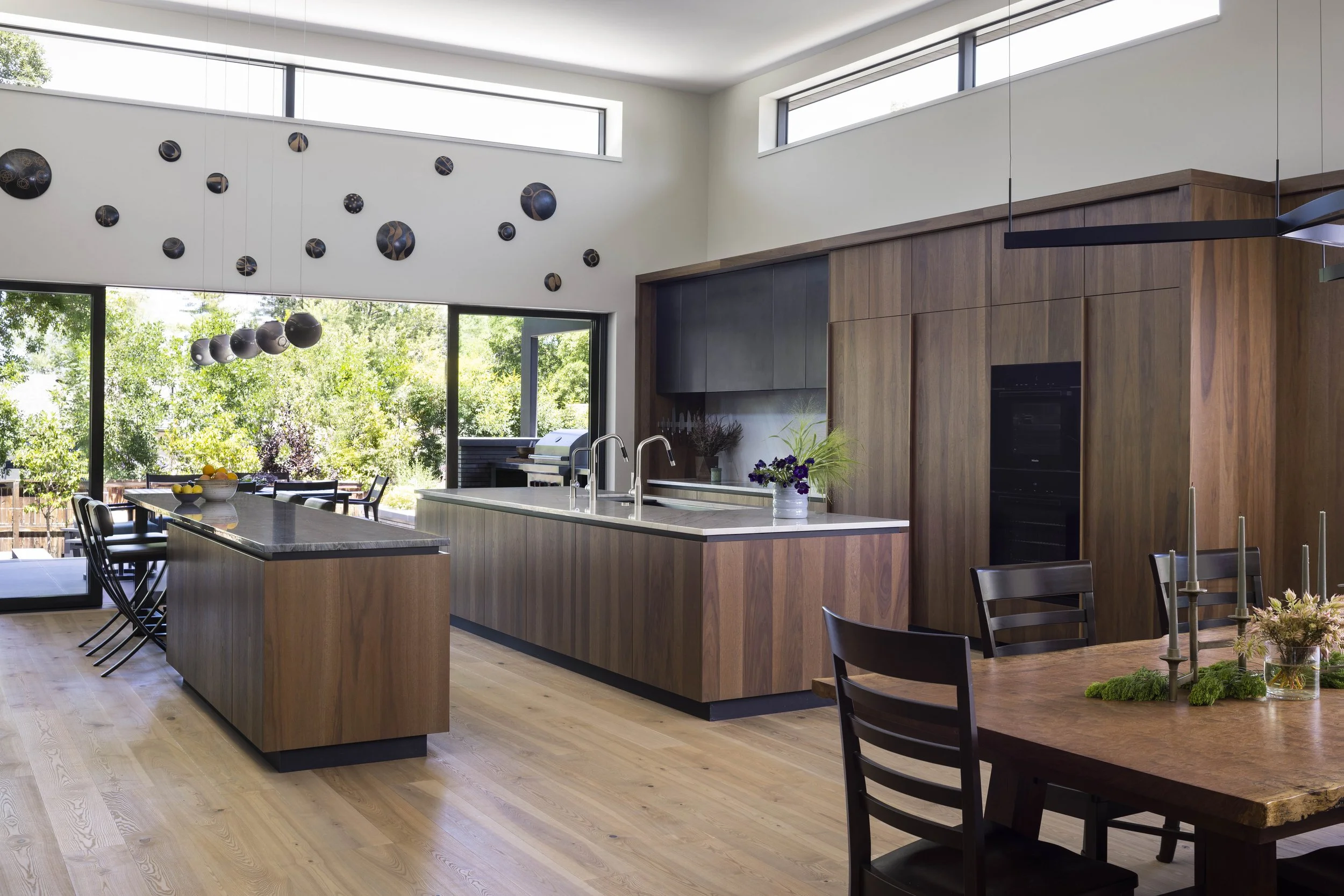 EMR_Kitchendining13270-2.jpg