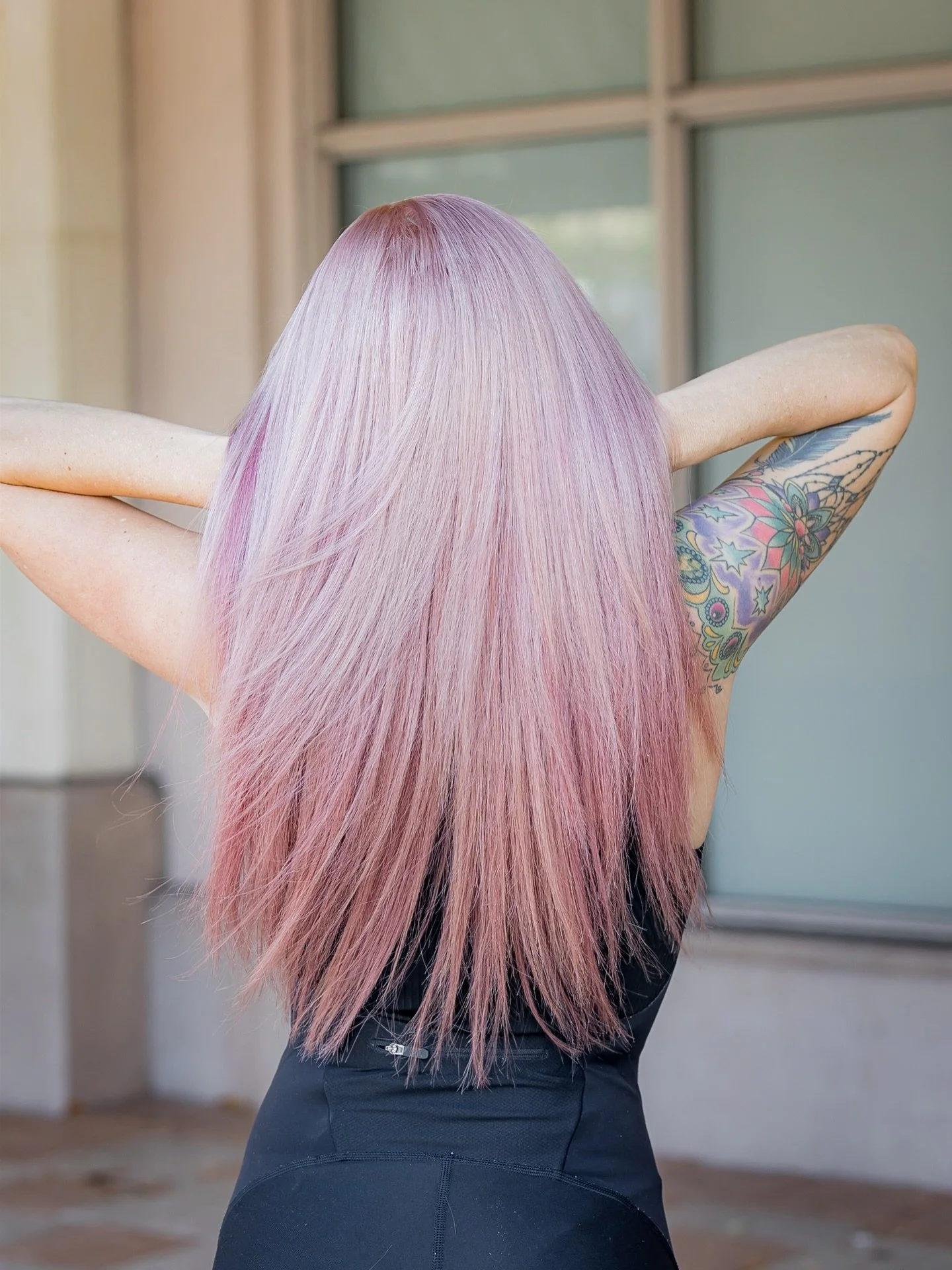 All she wants for Christmas is her hair paid for. 😉 ❄️
&amp;  honestly? Same. 
This dreamy pink transformation was created using ethically sourced @greatlengthsusa extensions &mdash; seamless, weightless, and made to protect her natural hair while g