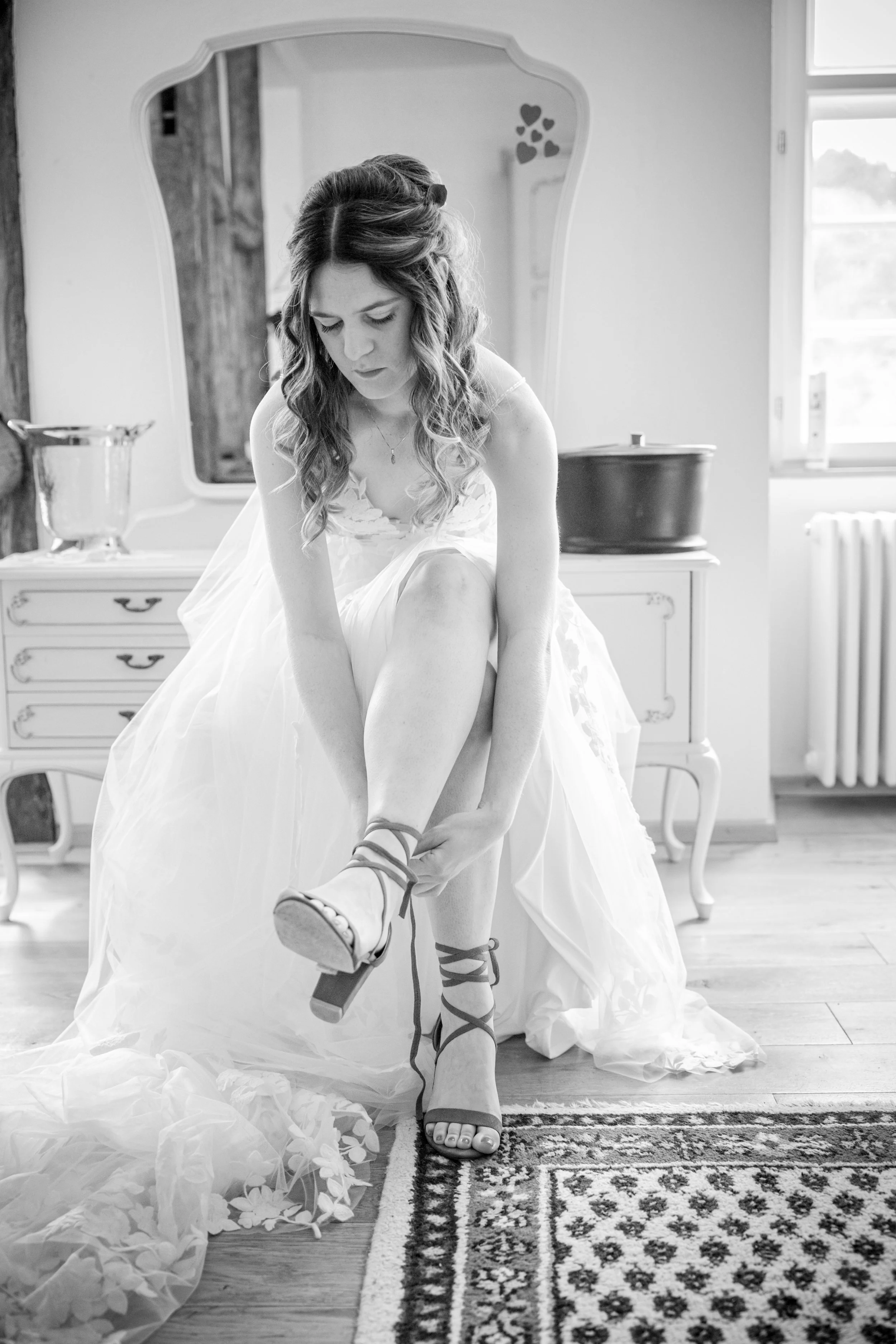 hochzeitsreportage- getting ready-emotionale bilder-eventmühle-kraichgau