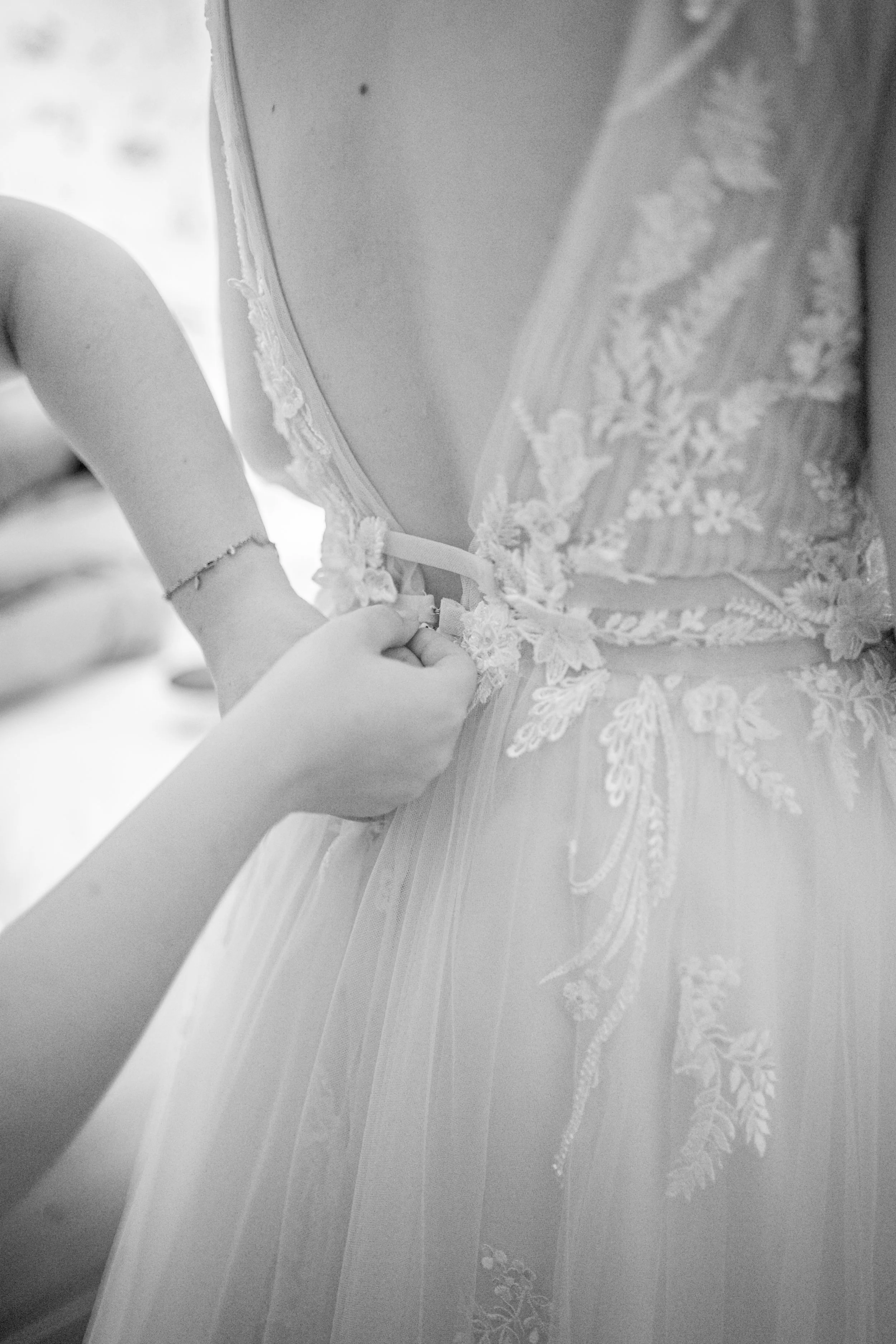 getting ready- hochzeitsfotografin-hochzeitslocation-sankt-gereon-nackenheim