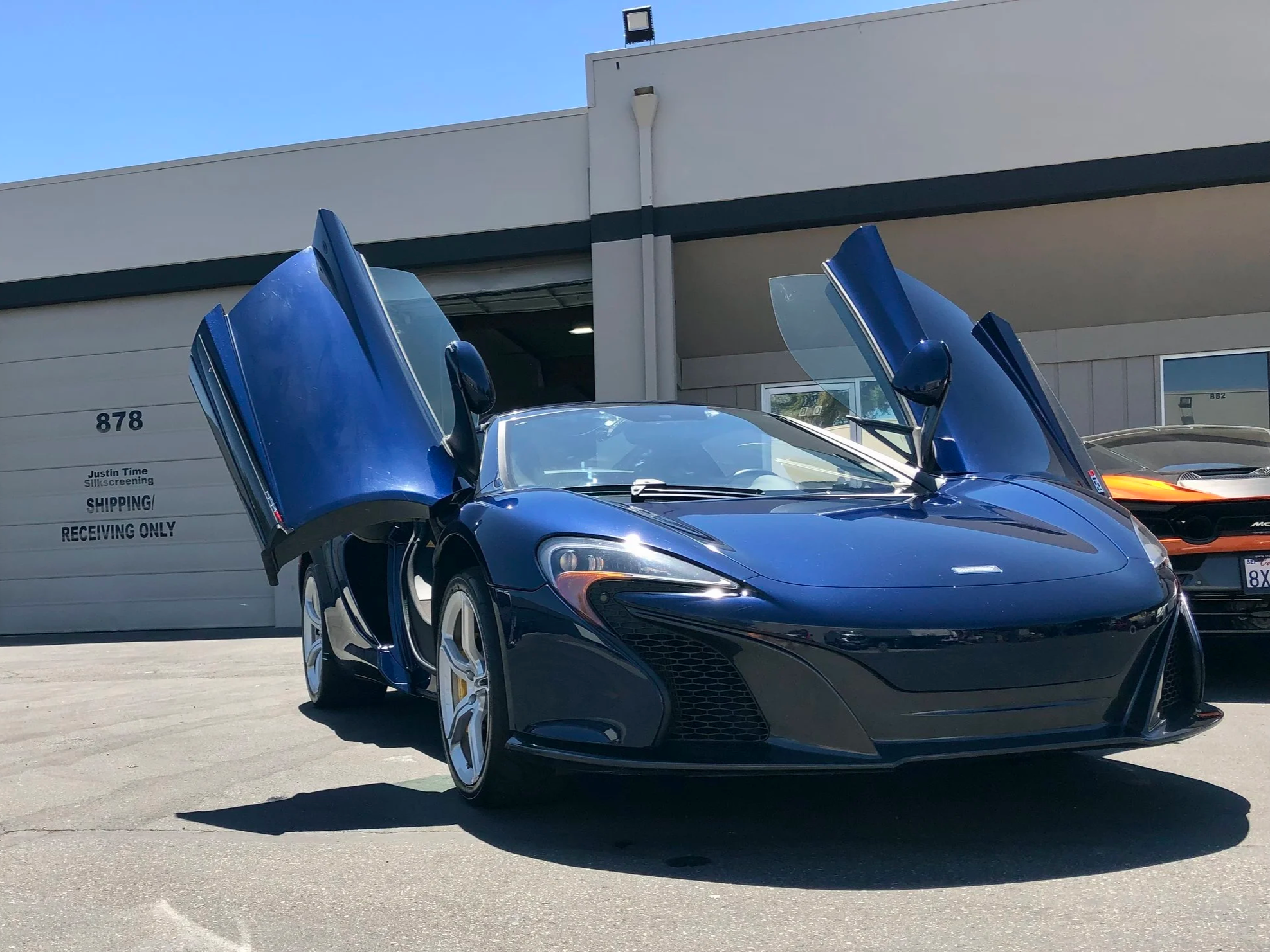 blue car
