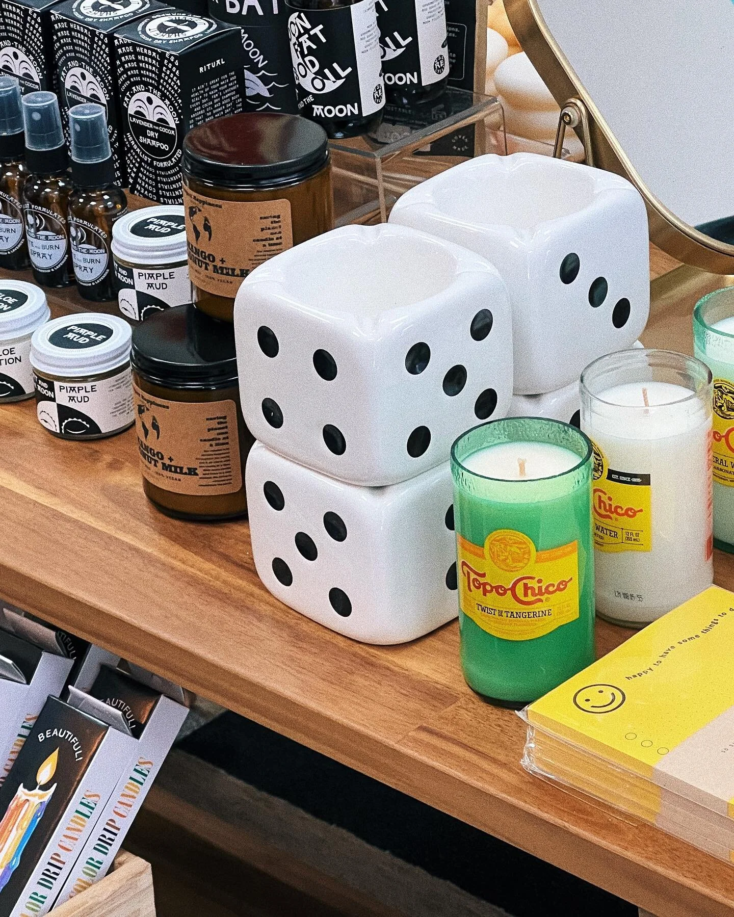 in addition to vintage clothing, we buy cool fun lil things from brands we love! our personal favorites right now are the dice ashtrays from @shopofthings, the topo chico candles from @projecthappinesscandle, and the smiley notepad from @worthwhilepa