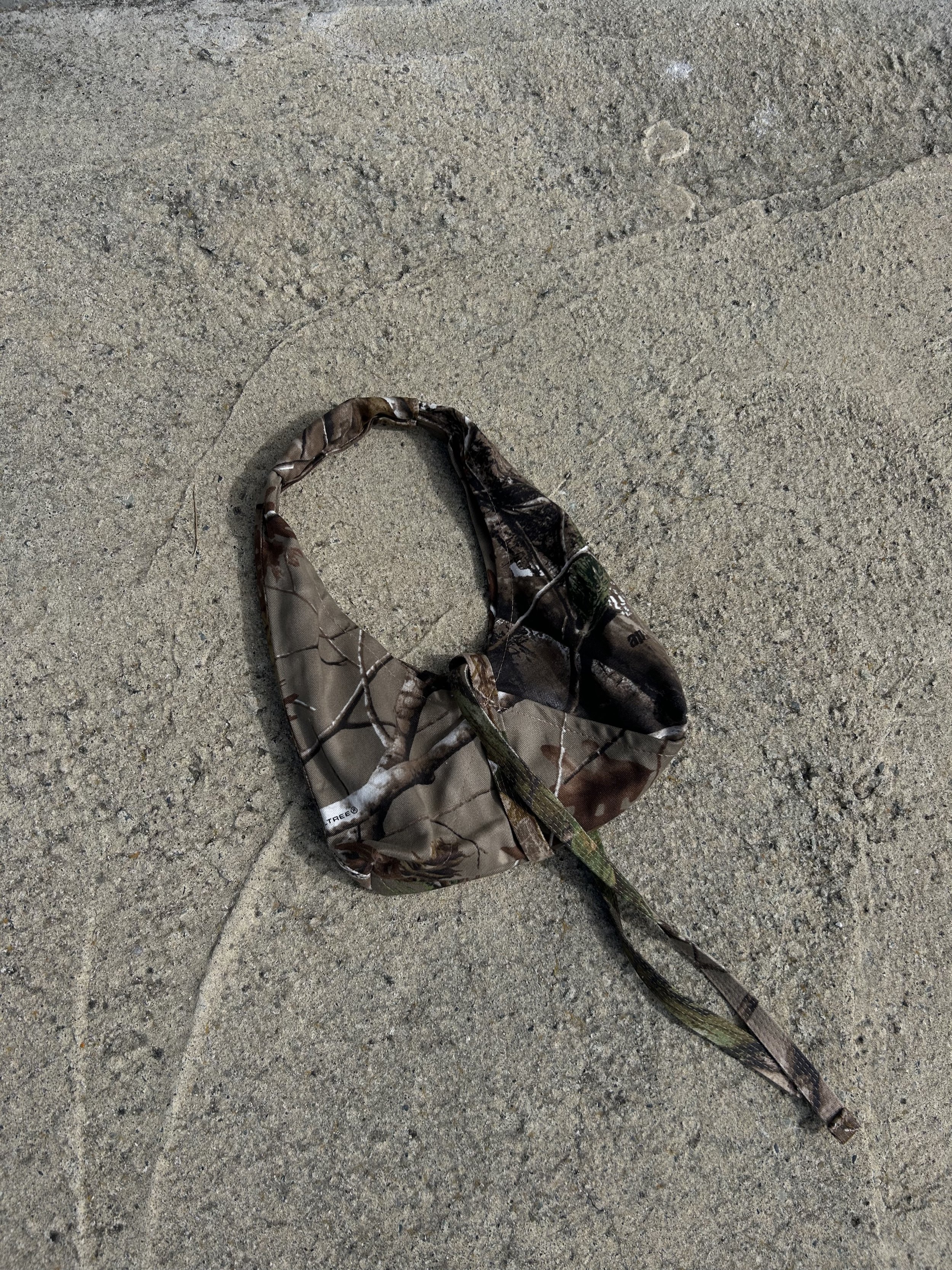 DIGO BABY TIE CROSS BAG CAMO 3.jpg