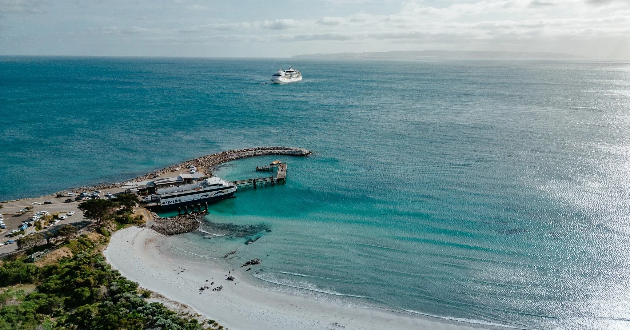 Still image work on Kangaroo Island for @southaustralia  as the @royalcaribbean Brilliance of the Seas pulls into Penneshaw

Love any excuse to get out and shoot in the regions, especially over to KI! 😍

#seesouthaustralia #commercialphotography #ad
