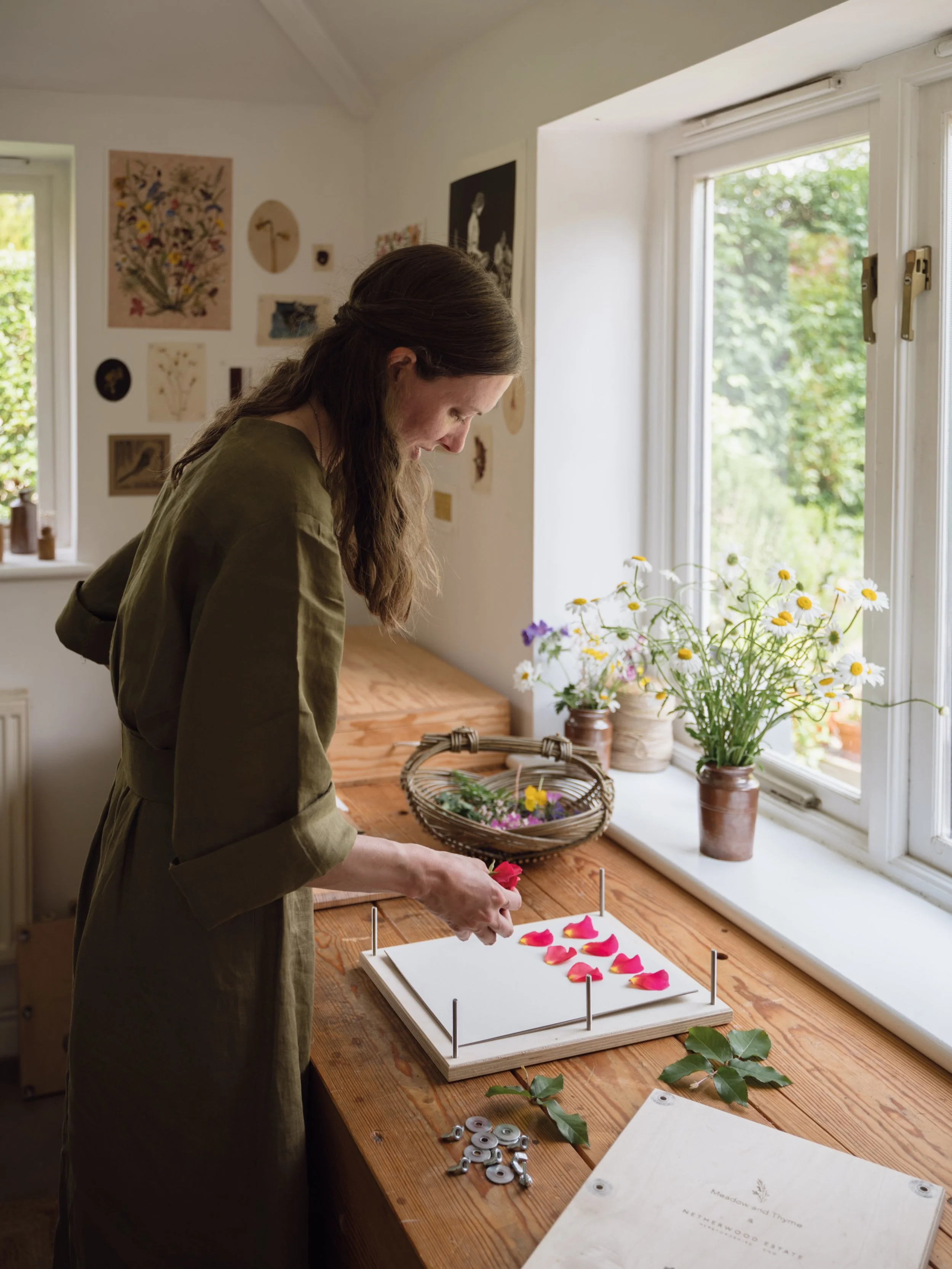 Mindful moments 🤍

For me, there&rsquo;s nothing more calming than gathering a basketful of flowers from the garden and carefully placing them in my flower press. It encourages me to slow down, admire the beautiful details in each flower and observe