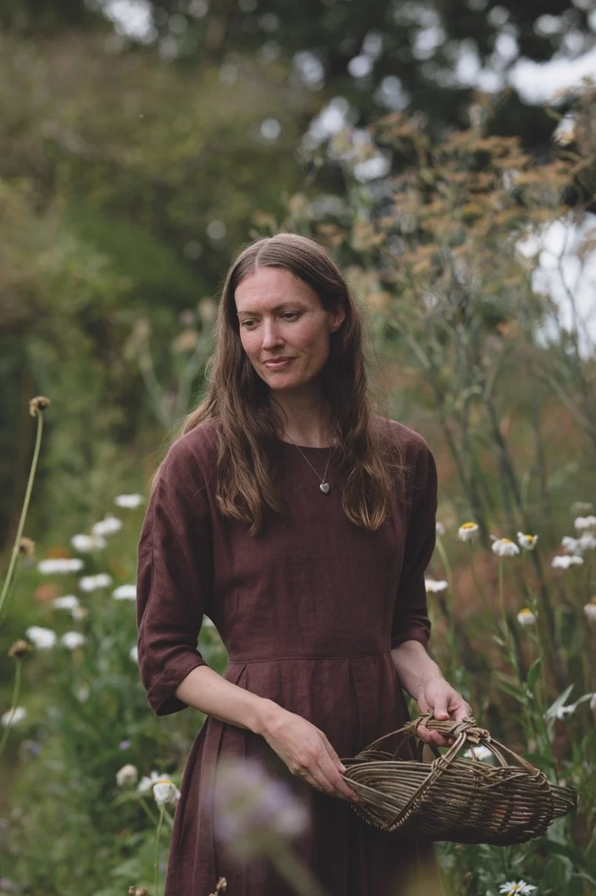 Author Image_Sarah Holland.jpeg