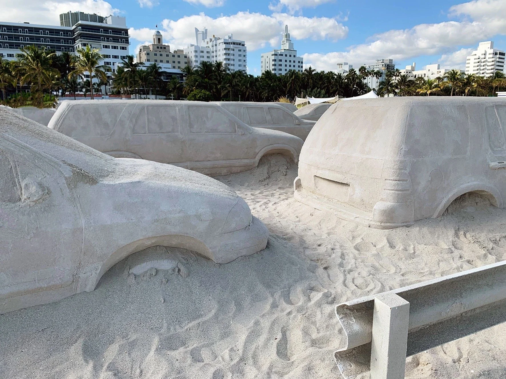 Leandro_Erlich_The_Order_Of_Importance_Sand_Car_Installation_Miami_Beach_7.jpeg.jpeg