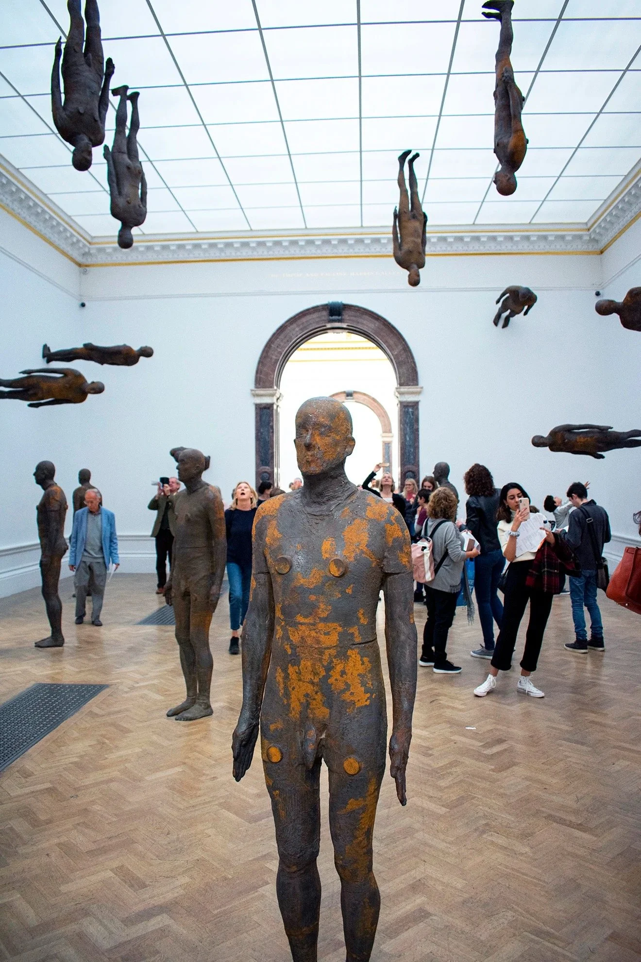 Antony_Gormley_Royal_Academy_Of_Arts_38.jpeg
